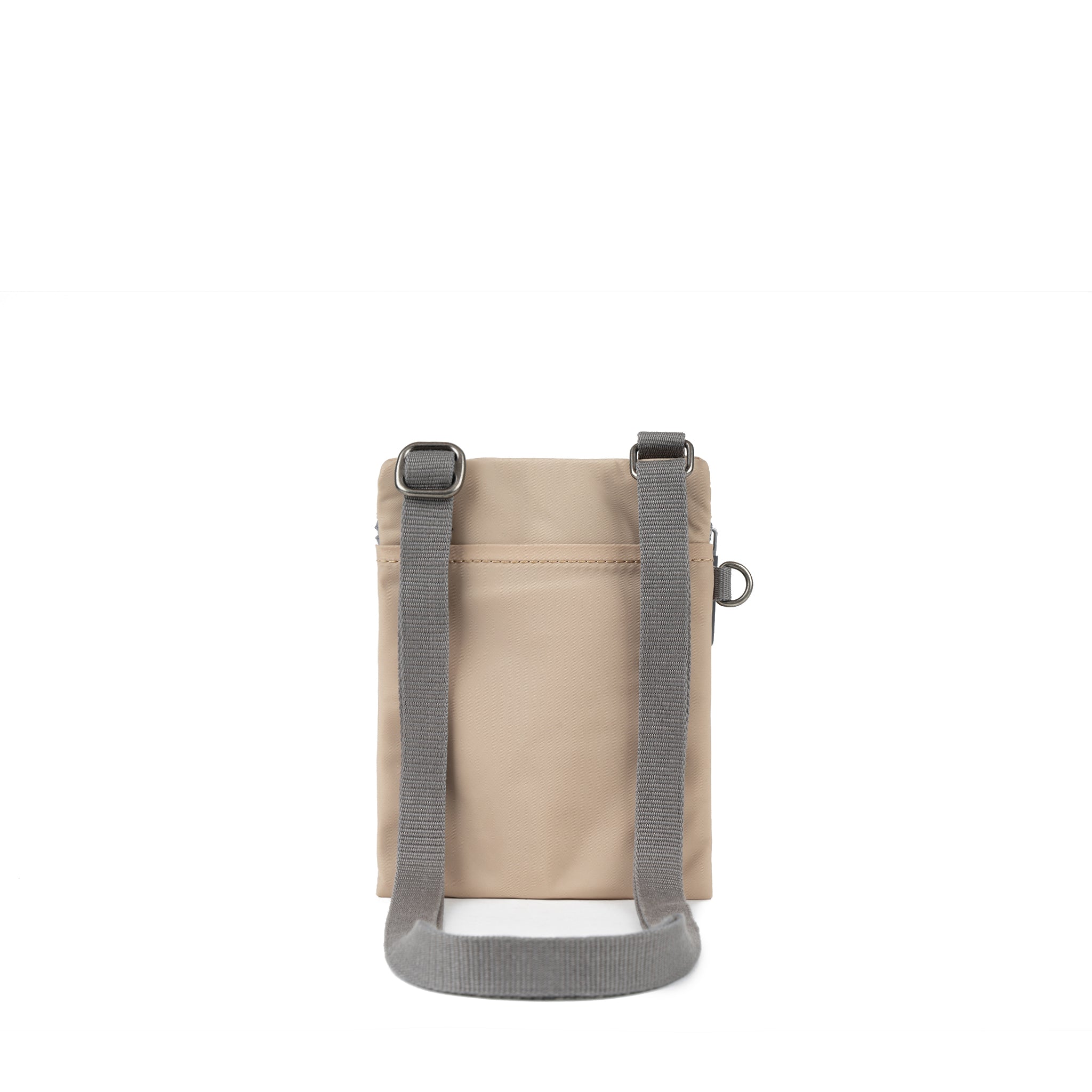 Roka London Chelsea Pocket crossbody XS sand resirkulert