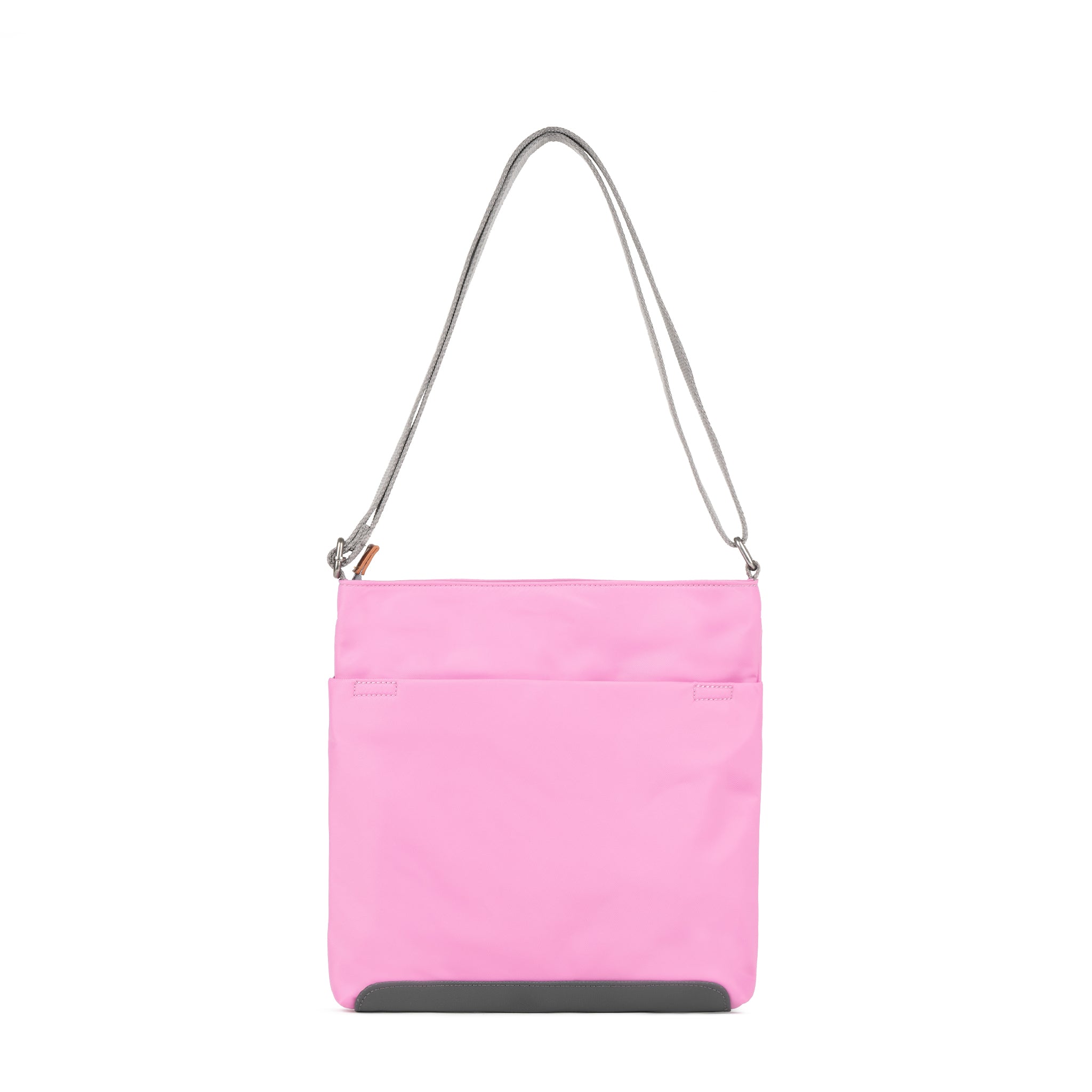 Roka London Kennington Medium crossbody orchid resirkulert nylon