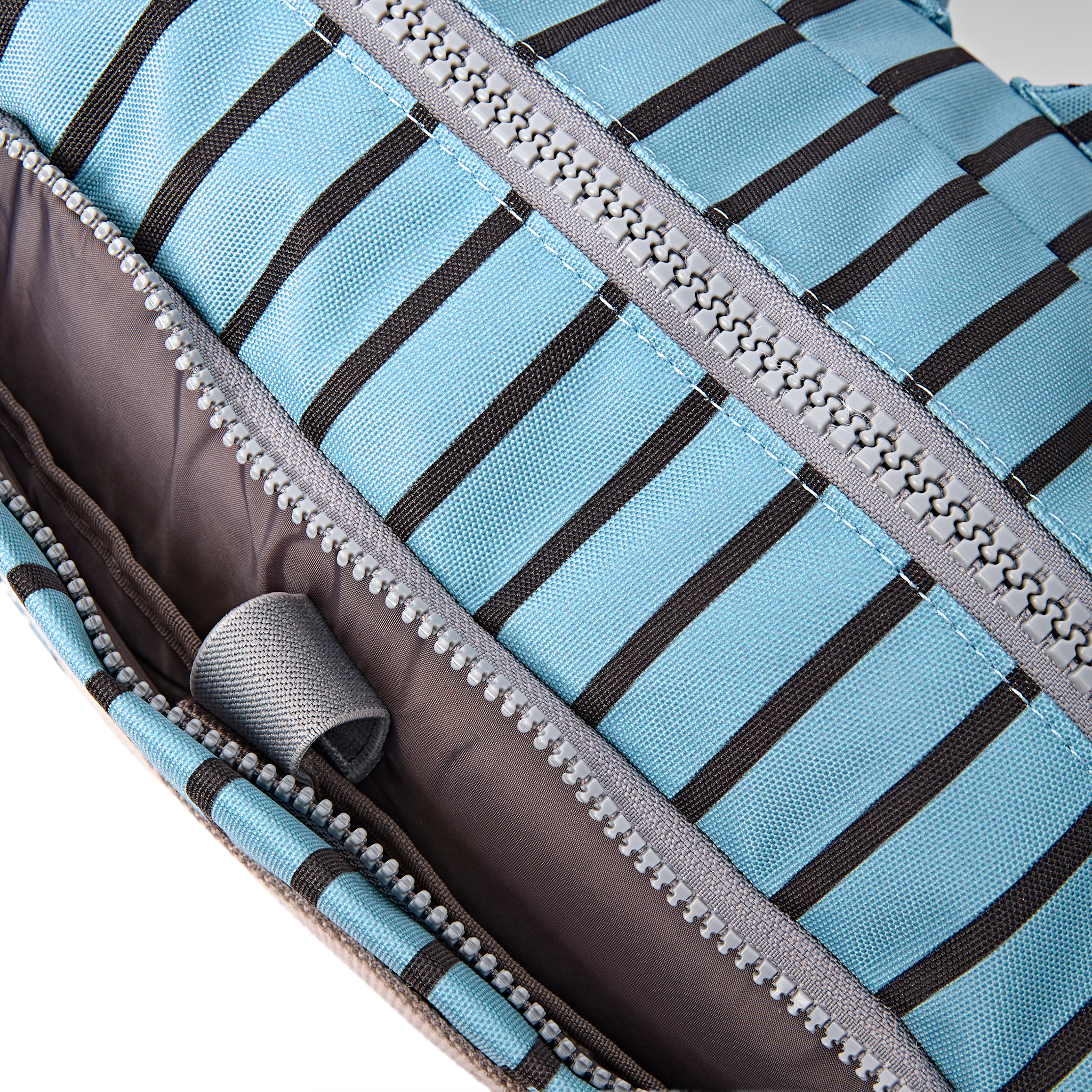 Roka London Gatwick Carry-On duffelbag blue stripe