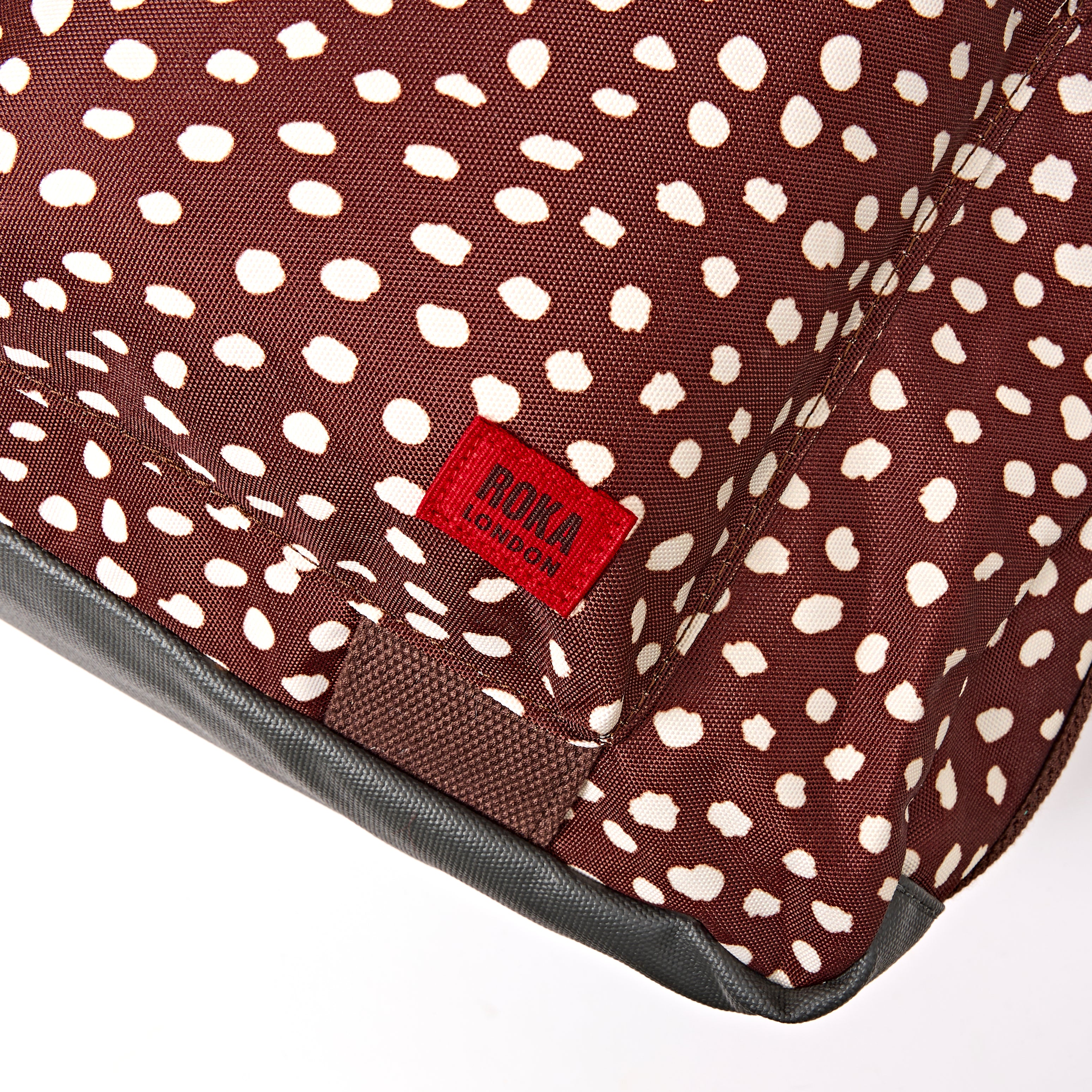 Roka London Gatwick duffelbag brown dot small vanntett