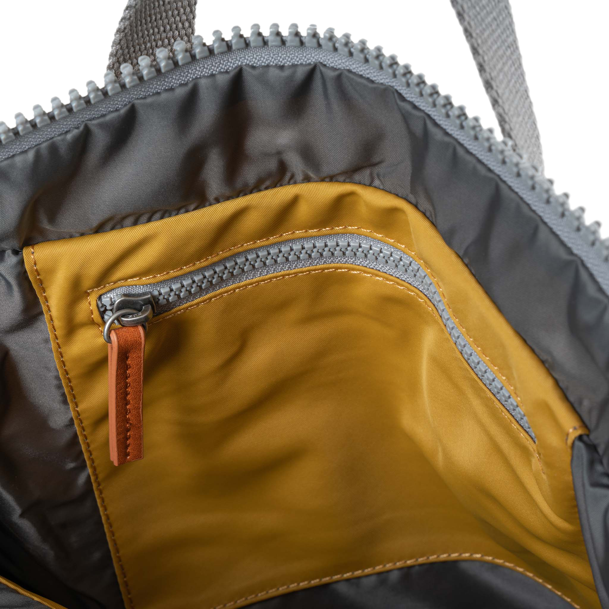 Roka London Bayswater Umbrella ryggsekk Medium gul vanntett