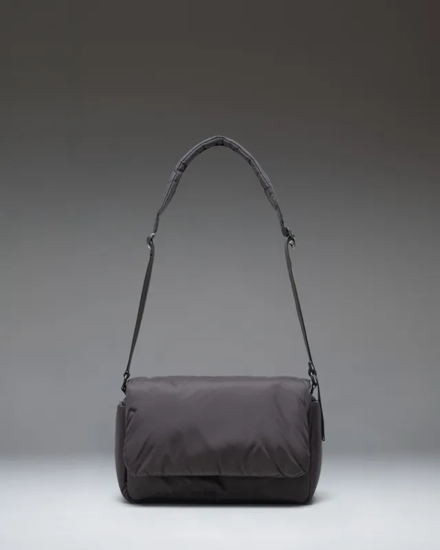 Herschel Cloudform crossbody veske svart