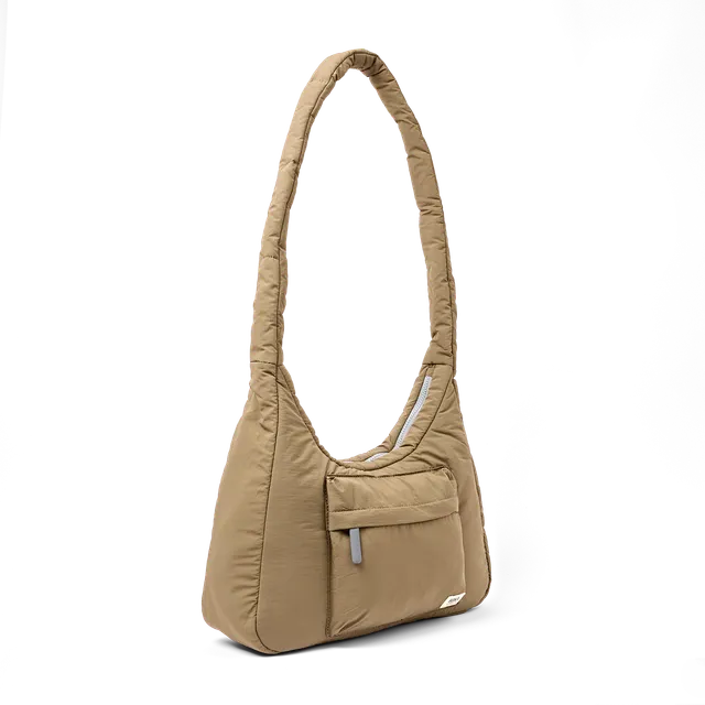 Roka London Belsize Medium crossbody basil 14,7 liter puffy
