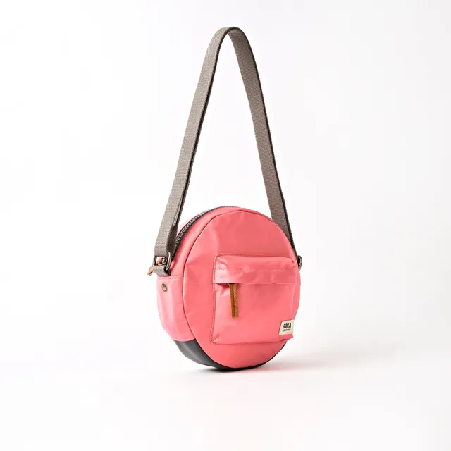 Roka London Paddington Small rund veske pink lemonade