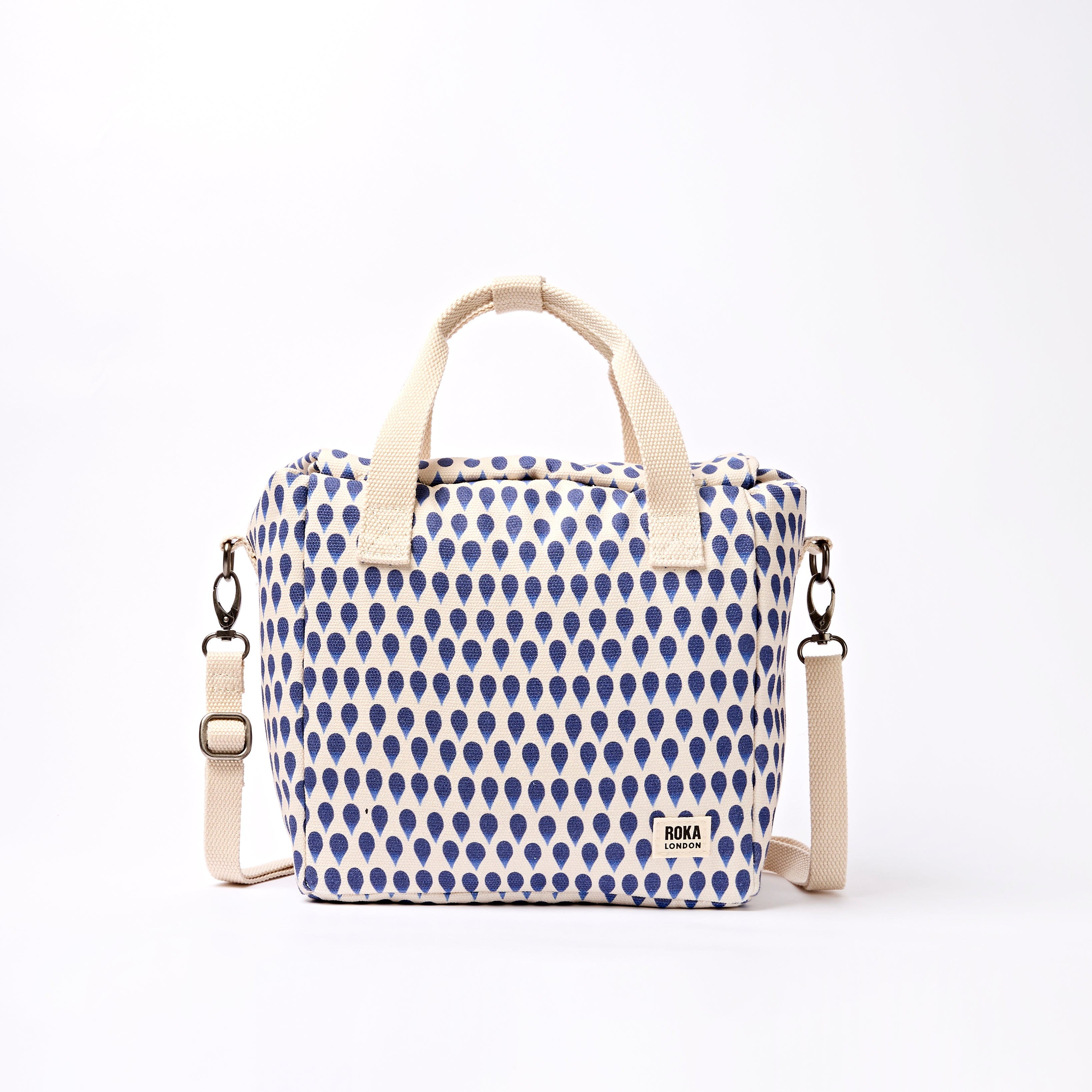 Roka London Hampstead lunsjveske Denim Rain isolert
