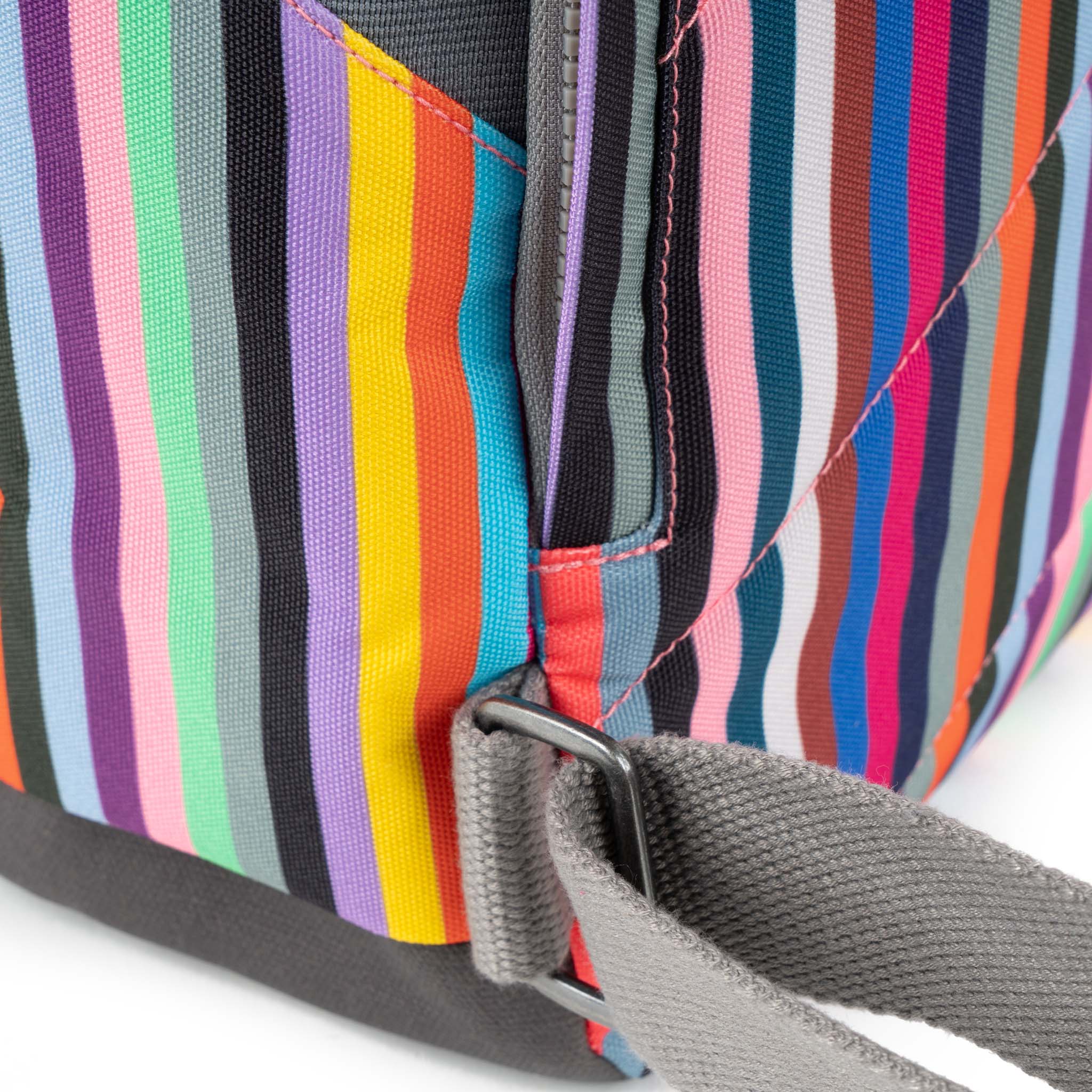 Roka London Canfield Roll Top ryggsekk multi stripe 16,4 liter