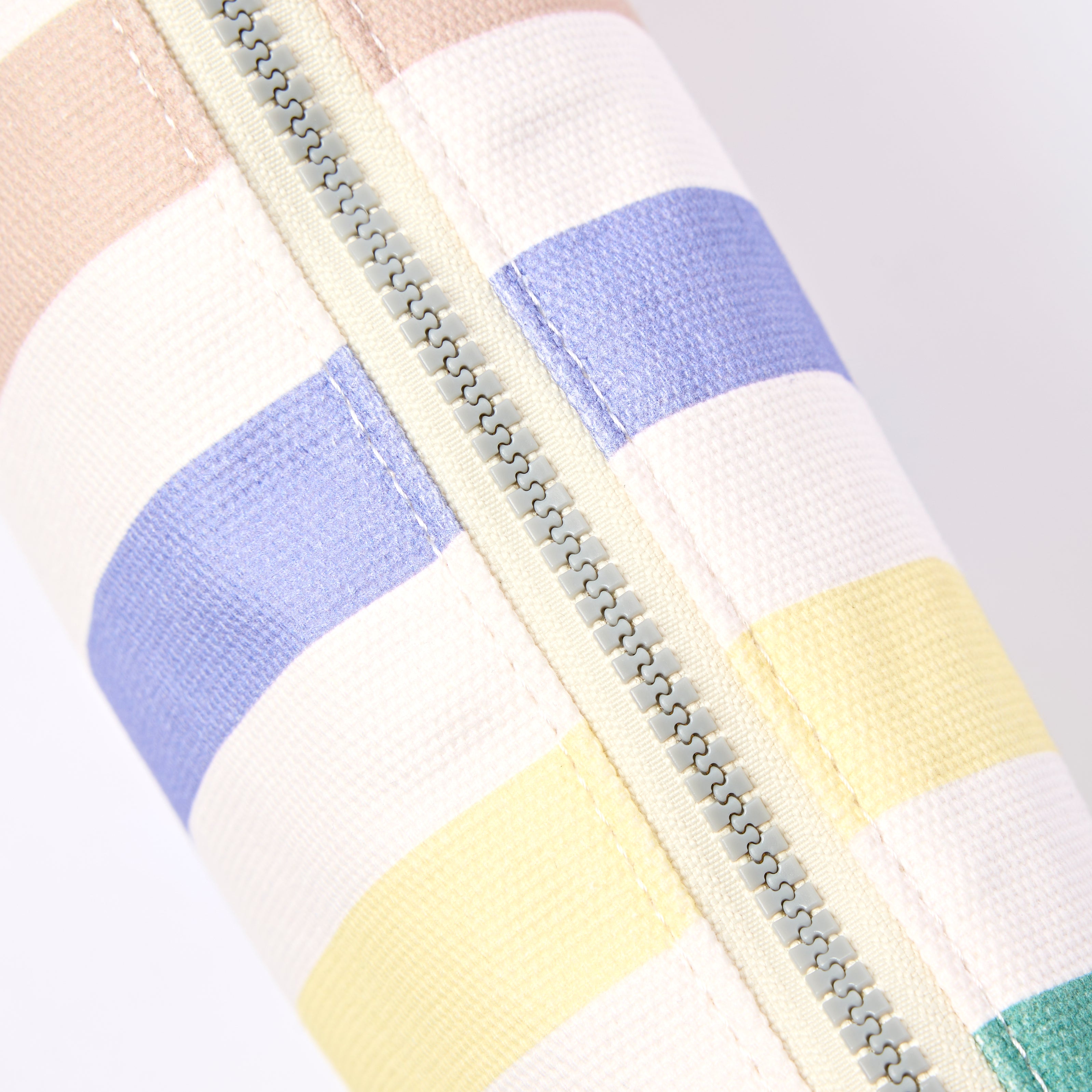 Roka London Maida Vale pouch pastel stripe small 1,2 liter