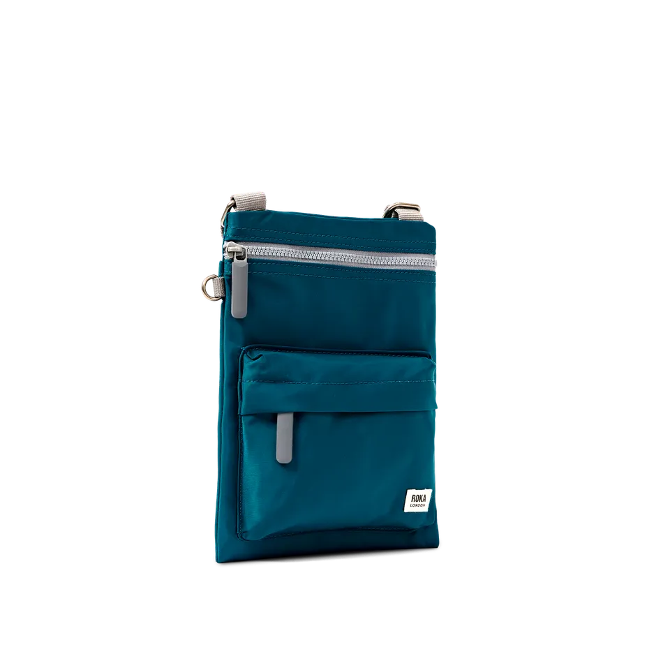 Roka London Chelsea crossbody North Sea medium resirkulert