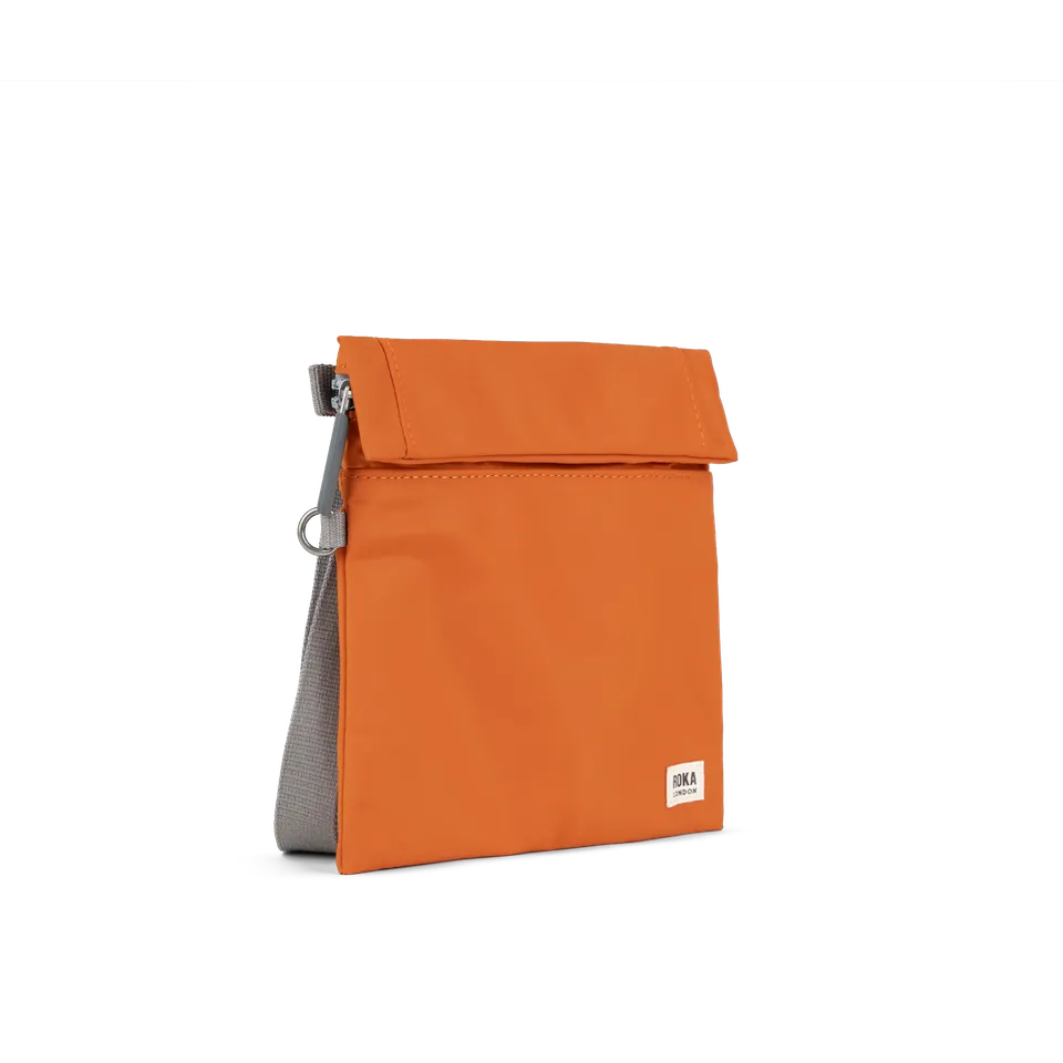 Roka London Stratford Small crossbody 0,5 liter resirkulert