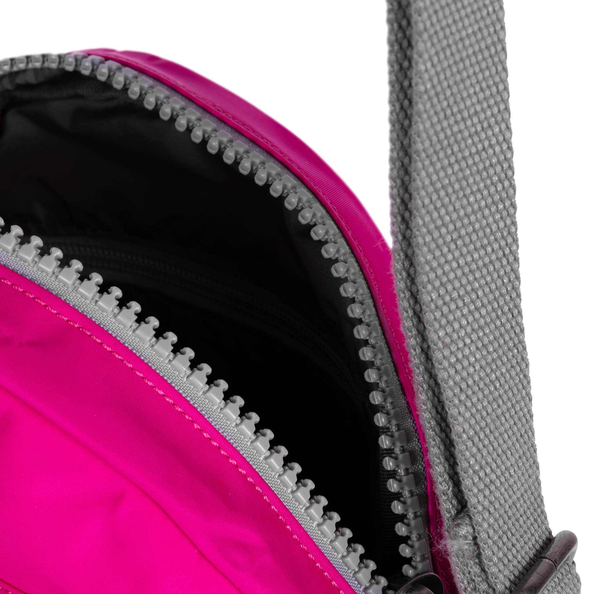 Roka London Paddington Small skulderveske Candy rund