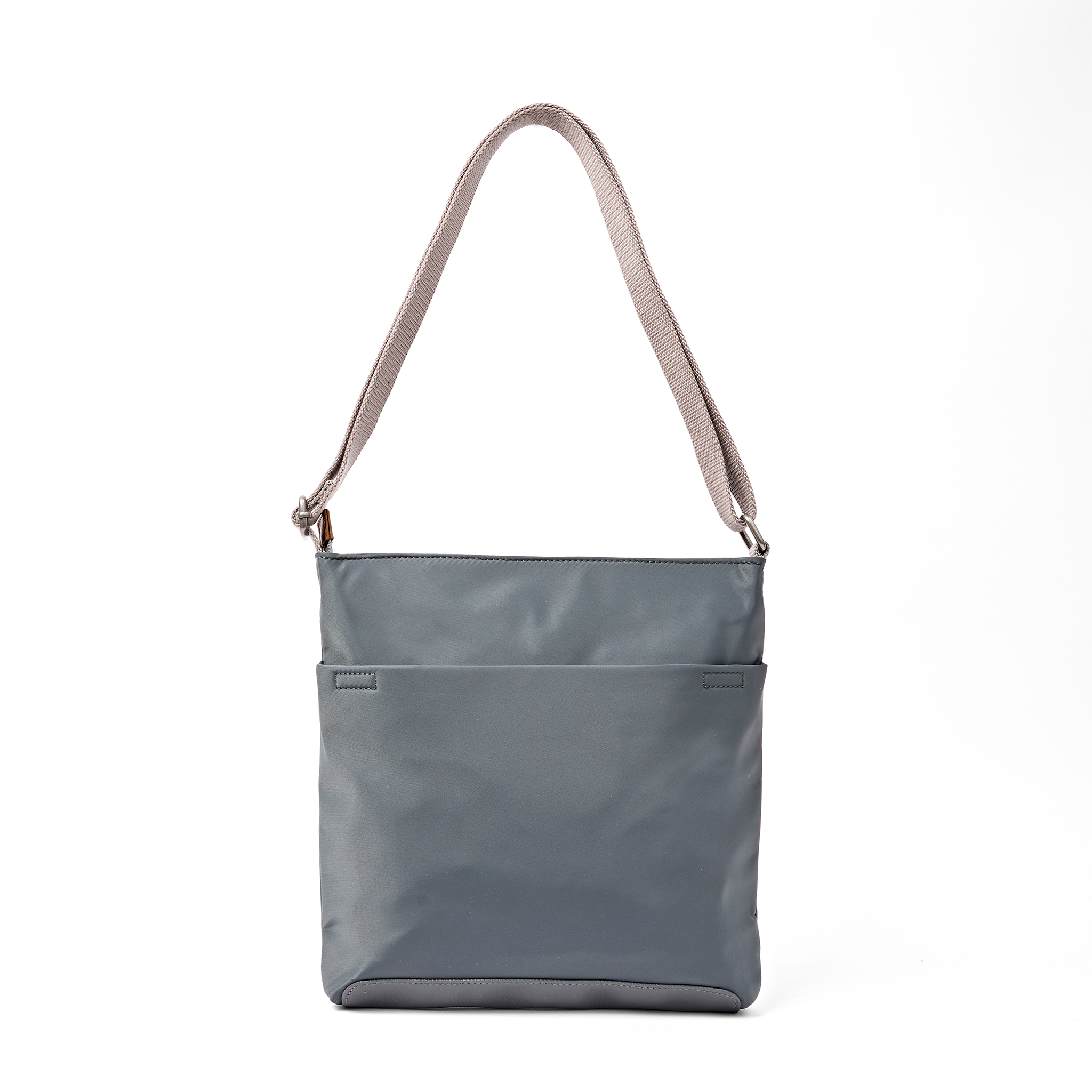 Roka London Kennington crossbody Medium beluga værbestandig