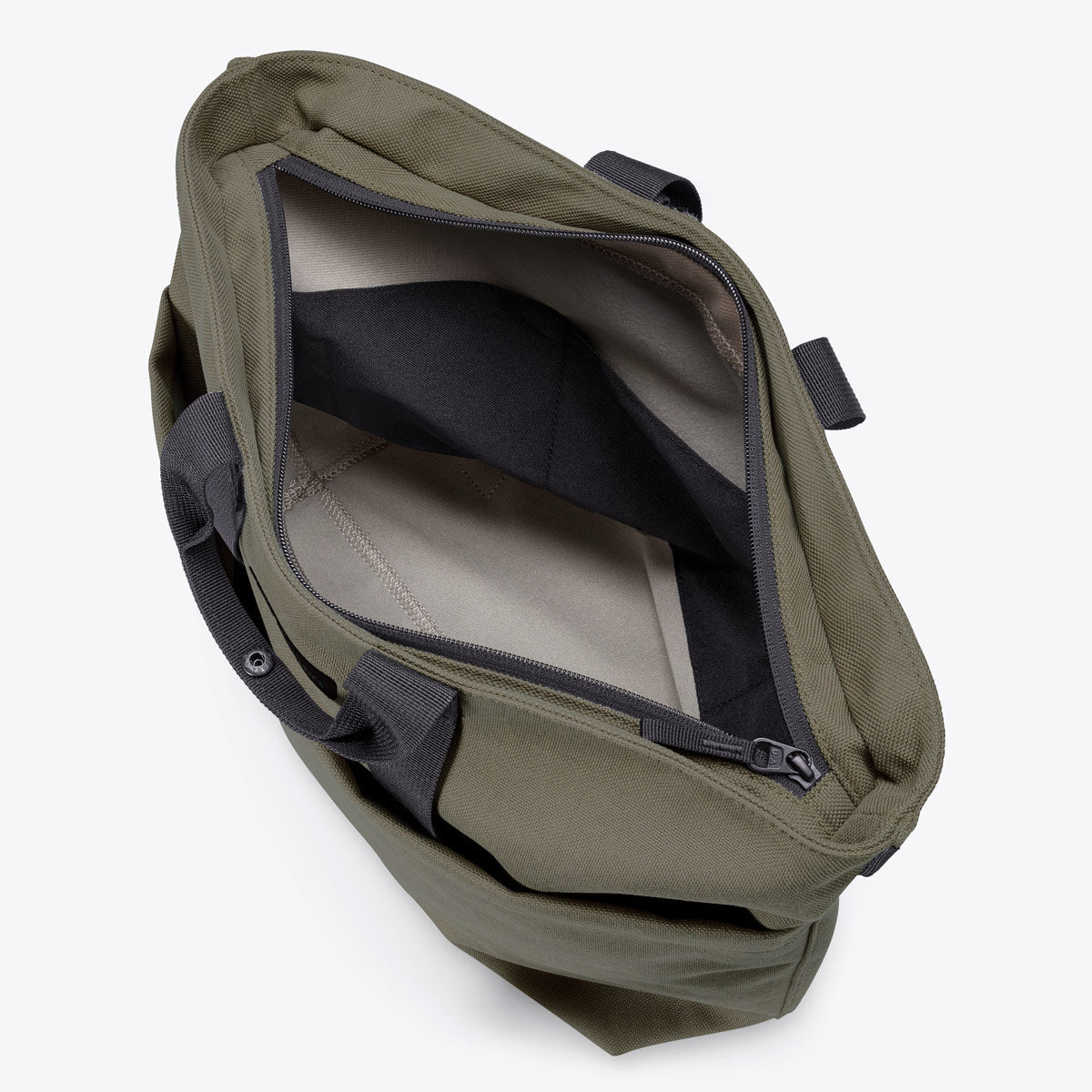 Ucon Acrobatics Nolan konvertibel sekk Olive tote og ryggsekk