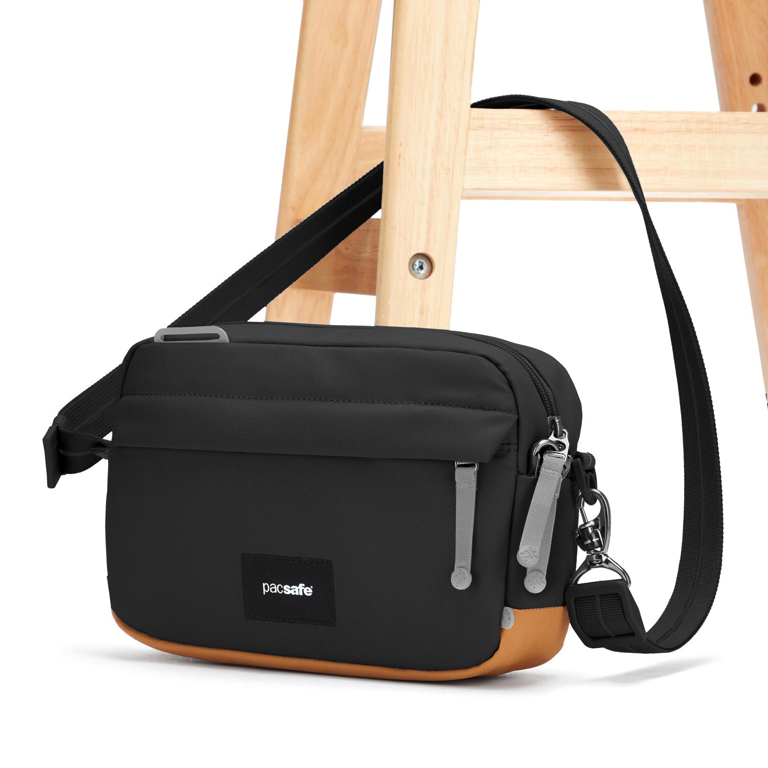 Pacsafe GO crossbody skulderveske svart RFID