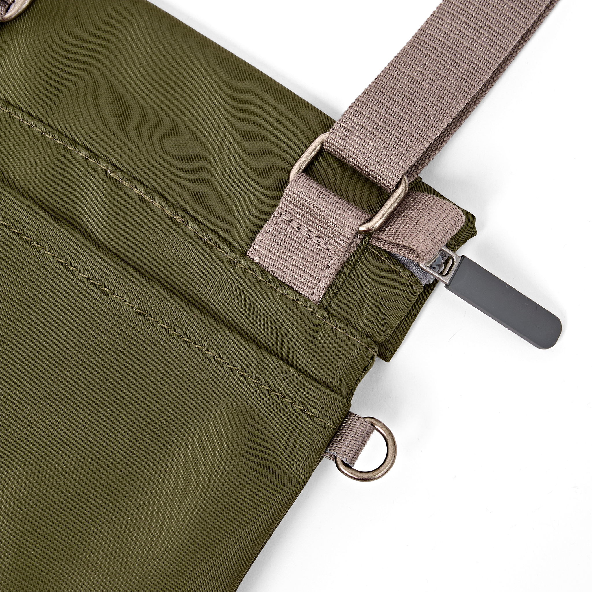 Roka London Stratford Small crossbody chive 0,5 liter