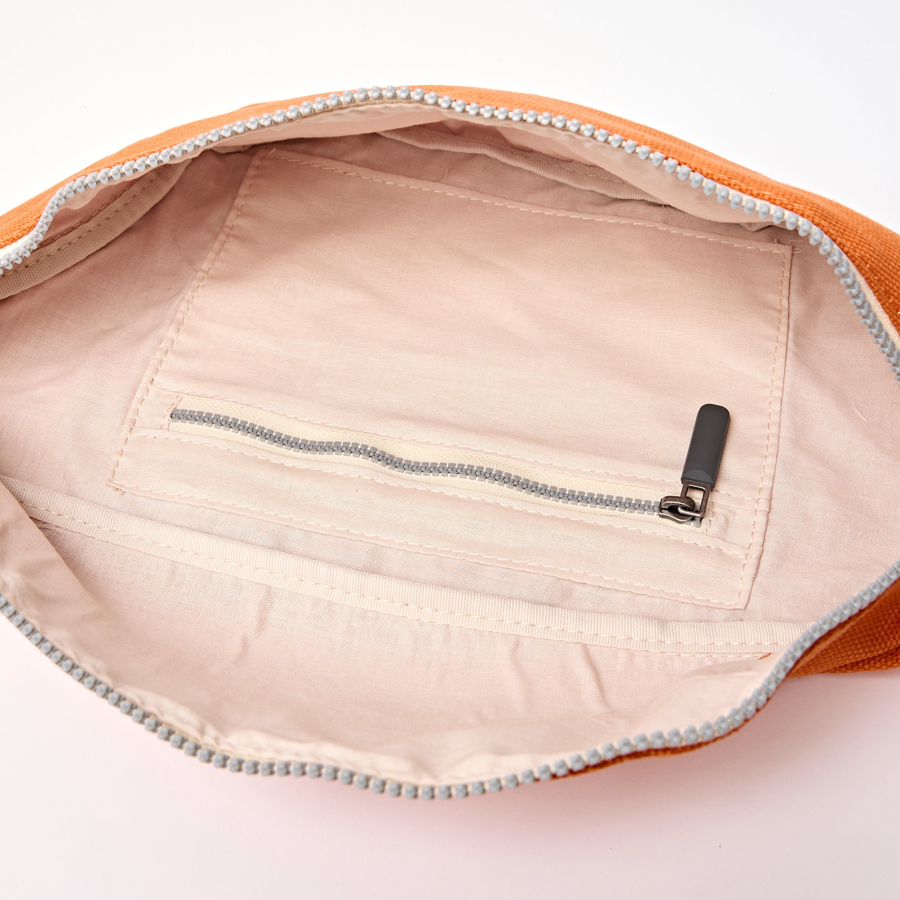 Roka London Mill Hill midjeveske Small Burnt Orange canvas