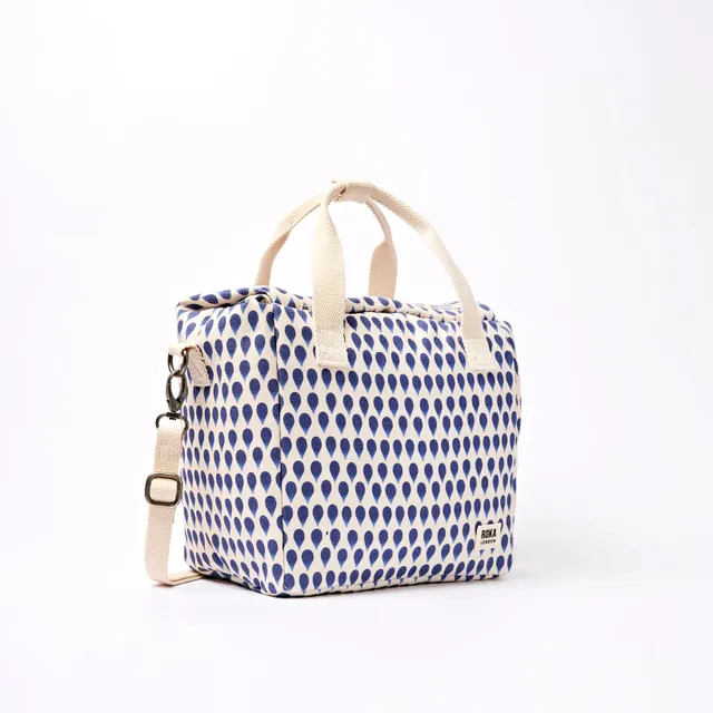 Roka London Hampstead lunsjveske Denim Rain isolert
