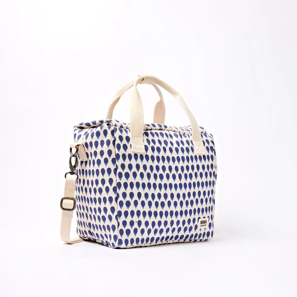 Roka London Hampstead lunsjveske Denim Rain isolert