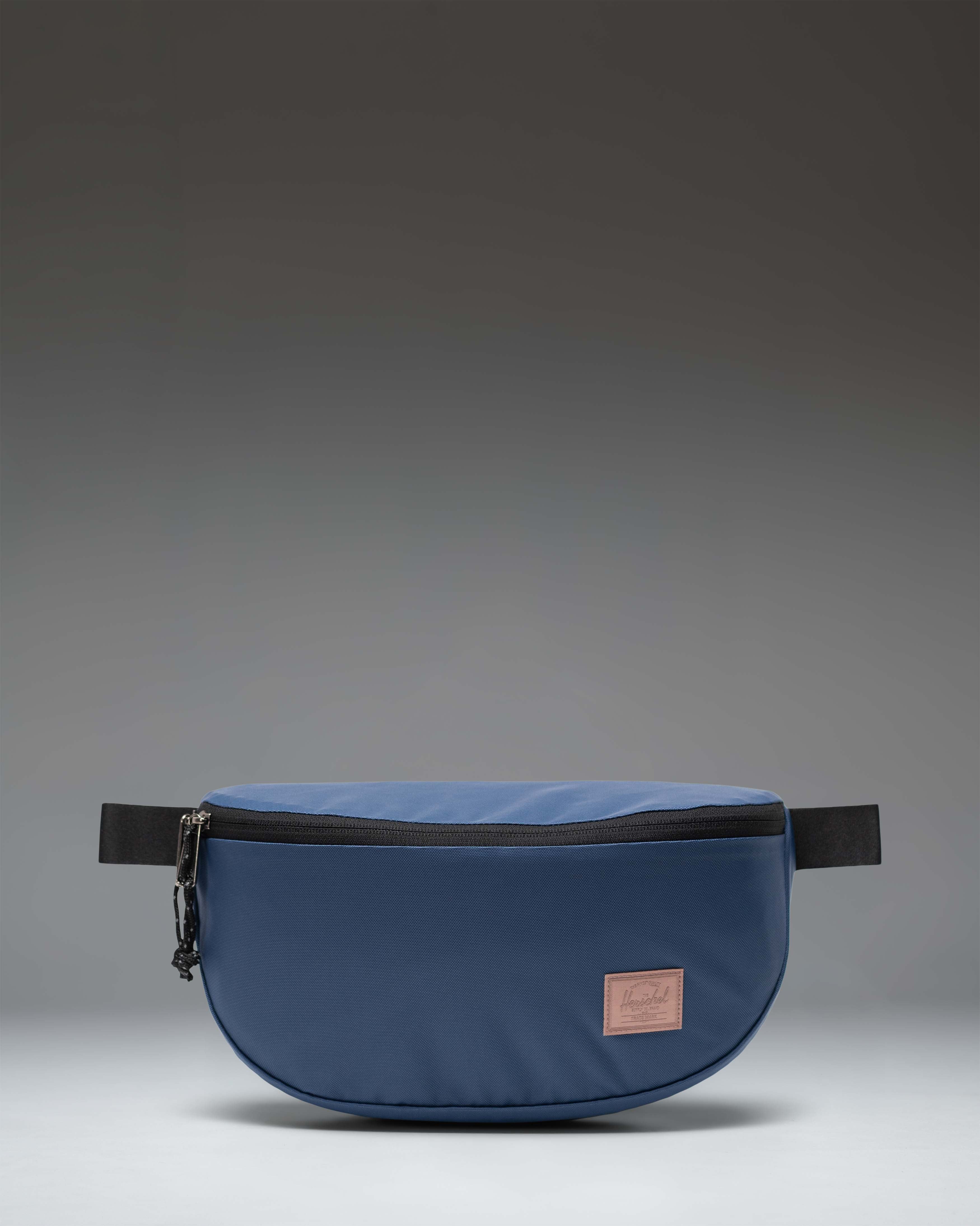 Herschel Kaine midjeveske nylon svart slouchy