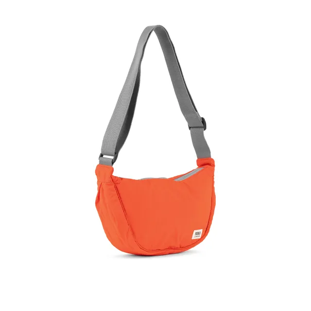 Roka London Farringdon skulderveske Small Tangerine 4,2 liter