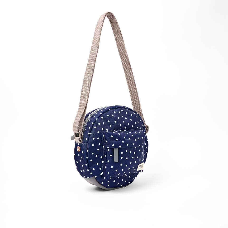 Roka London Paddington skulderveske Small prikkete rund