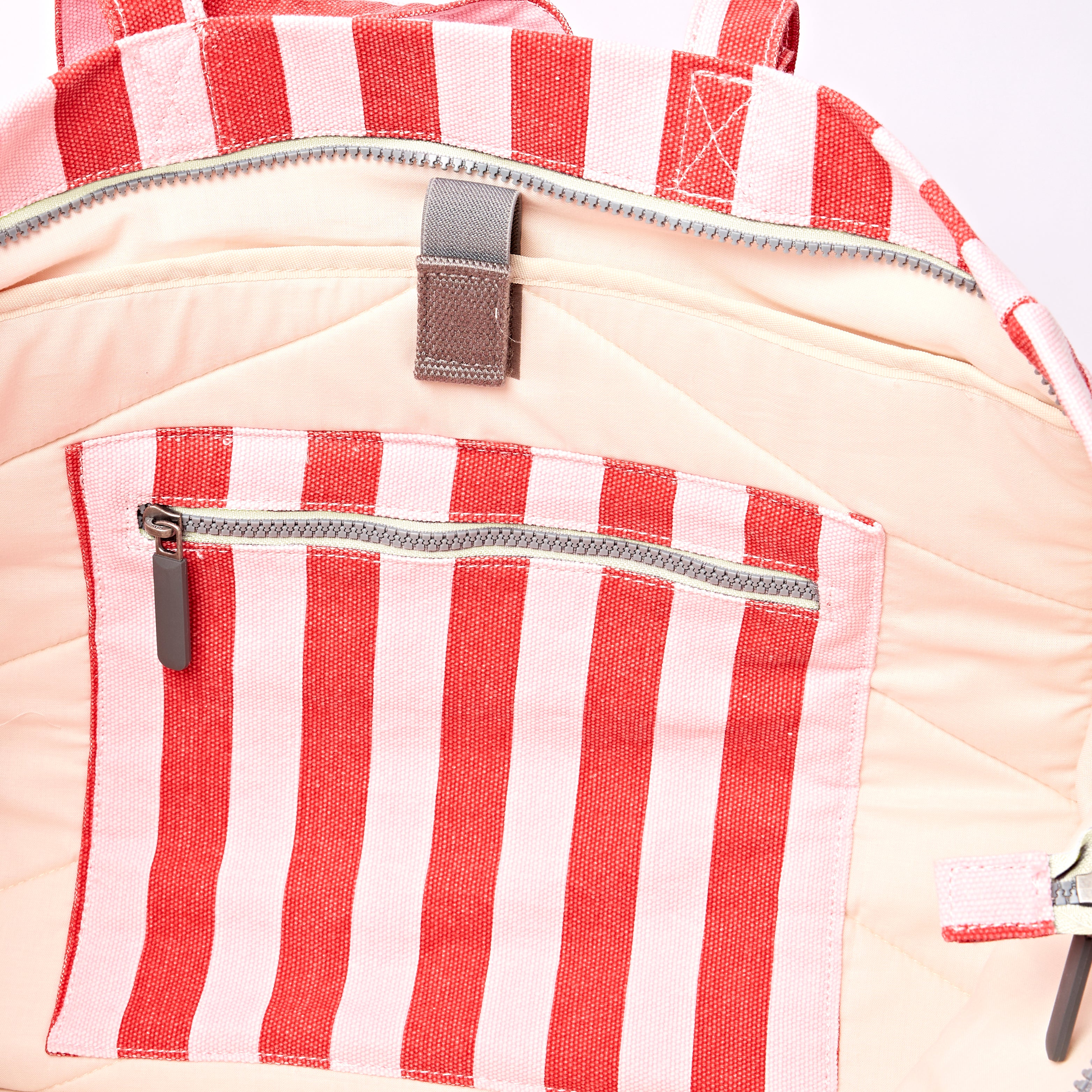 Roka London Marylebone tote strawberry stripe large 43,4 liter