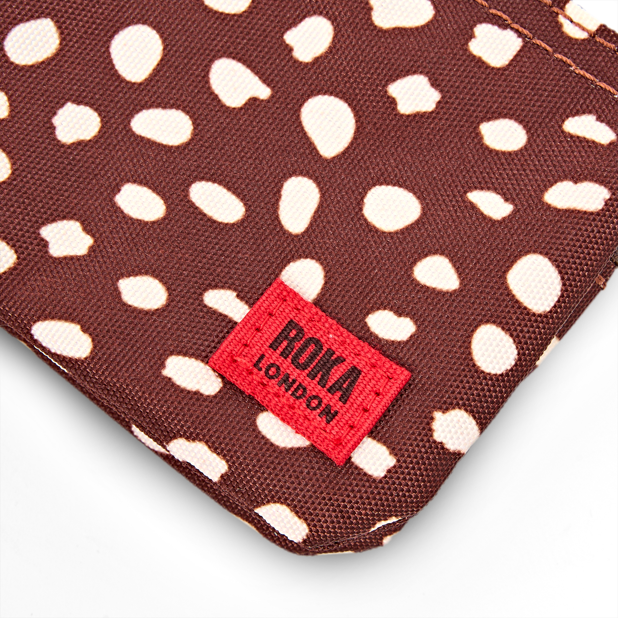 Roka London Carnaby lommebok small brown dot resirkulert