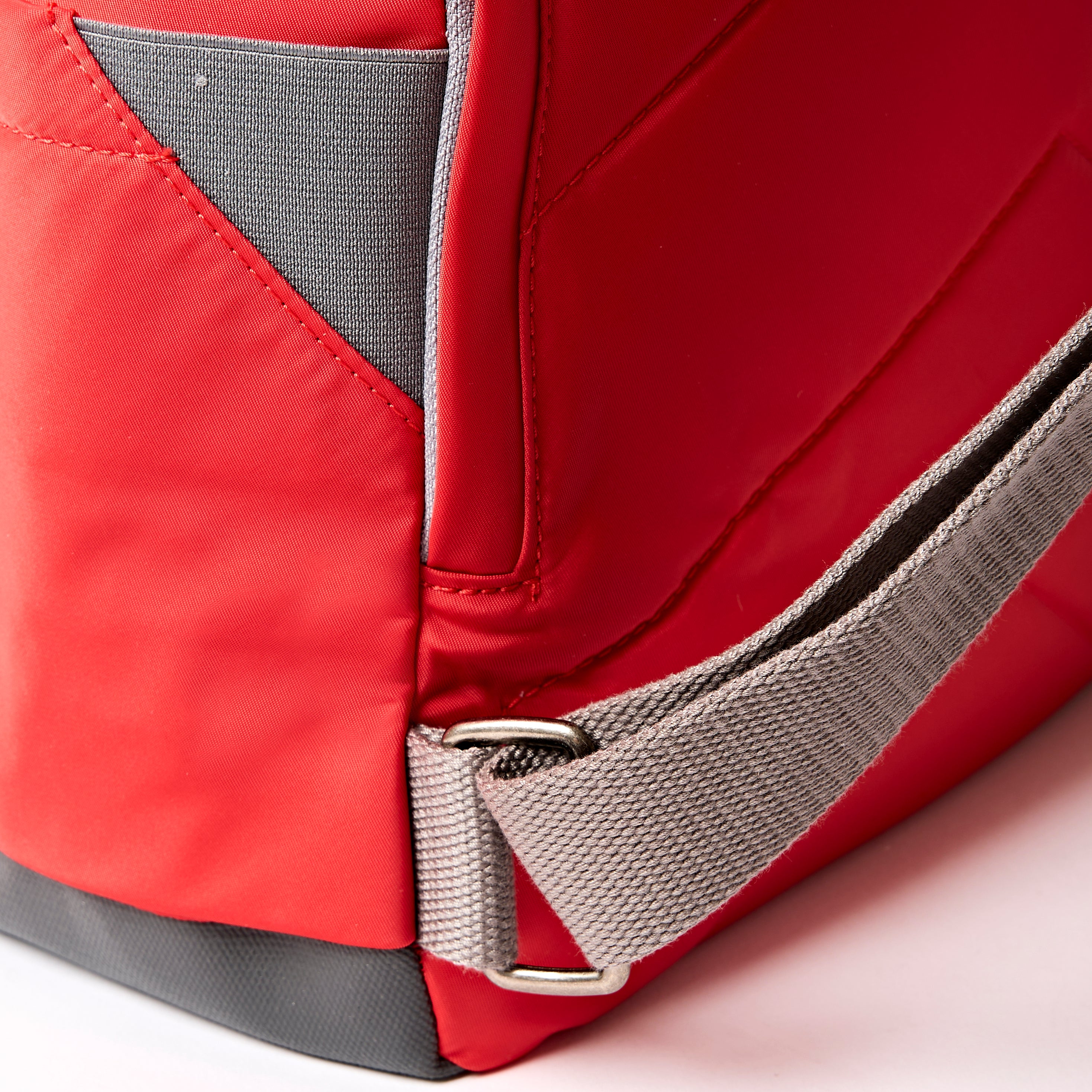 Roka London Canfield ryggsekk Small Scarlet roll-top 9,8 liter