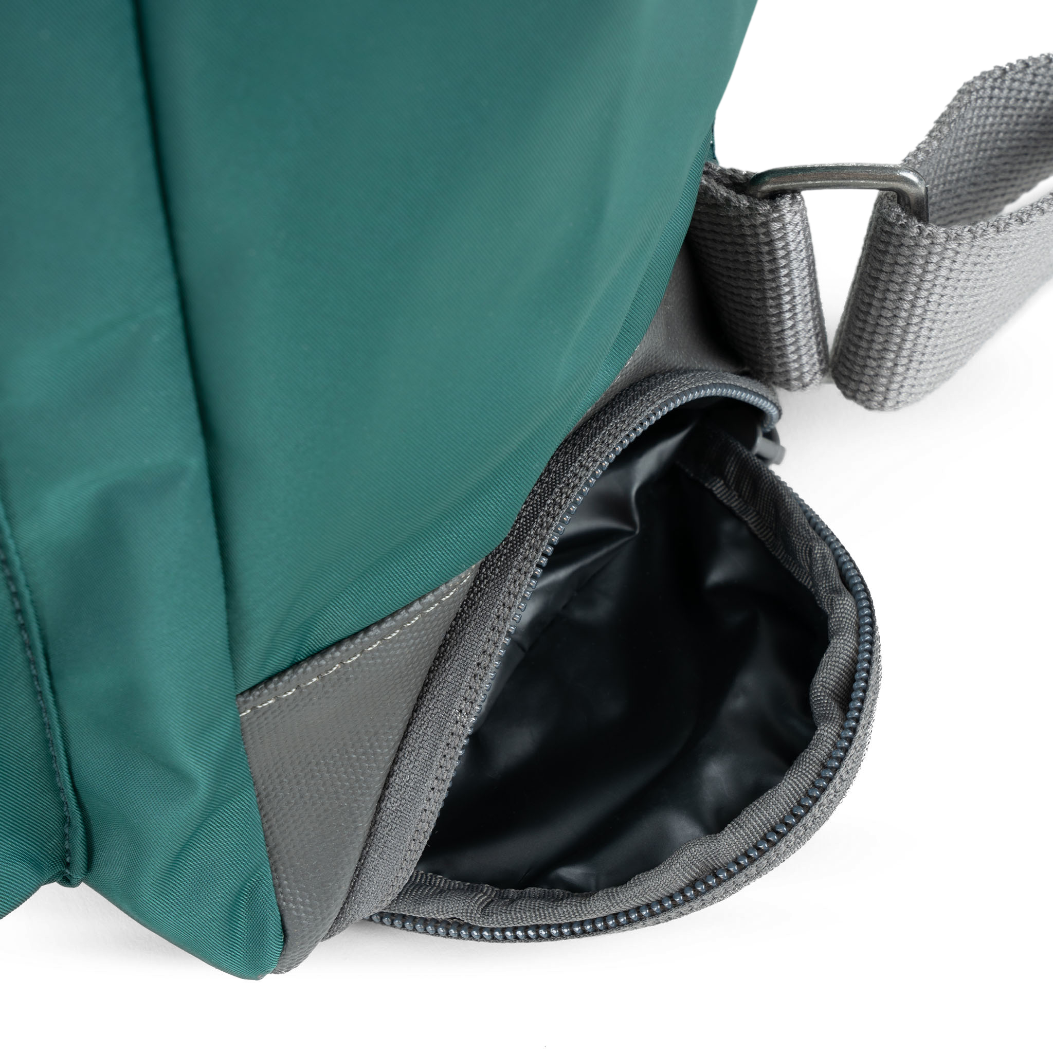 Roka London Bayswater Medium ryggsekk teal 14,6 liter paraplylomme
