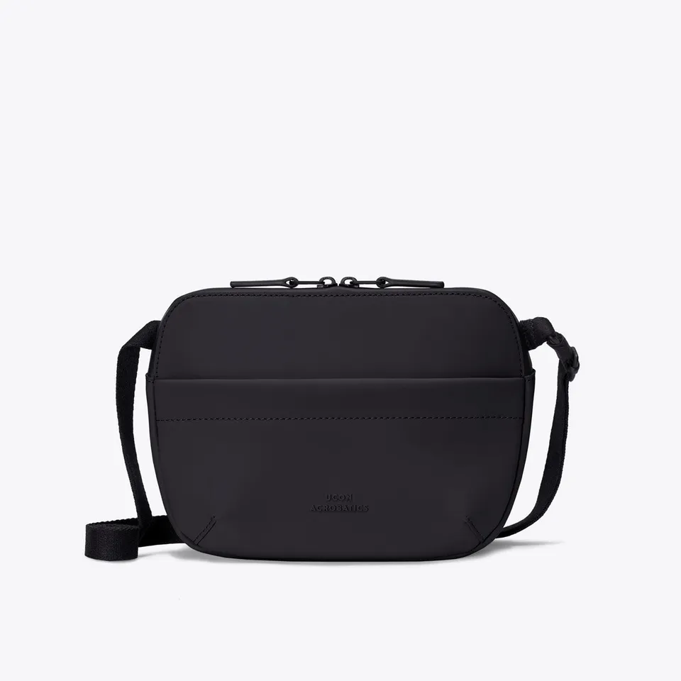 Ucon Acrobatics Melvin crossbody svart medium slitesterk