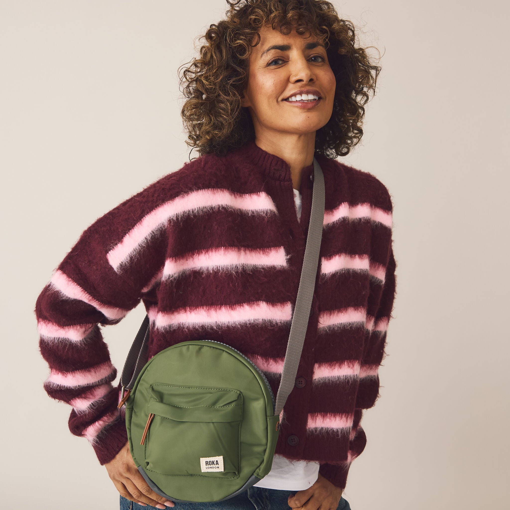 Roka London Paddington Small skulderveske Candy rund
