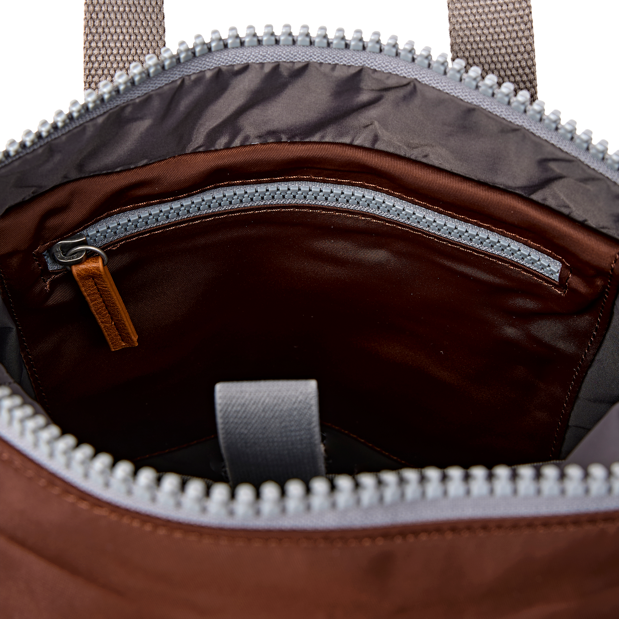Roka London Canfield Roll Top ryggsekk rocky road small/medium