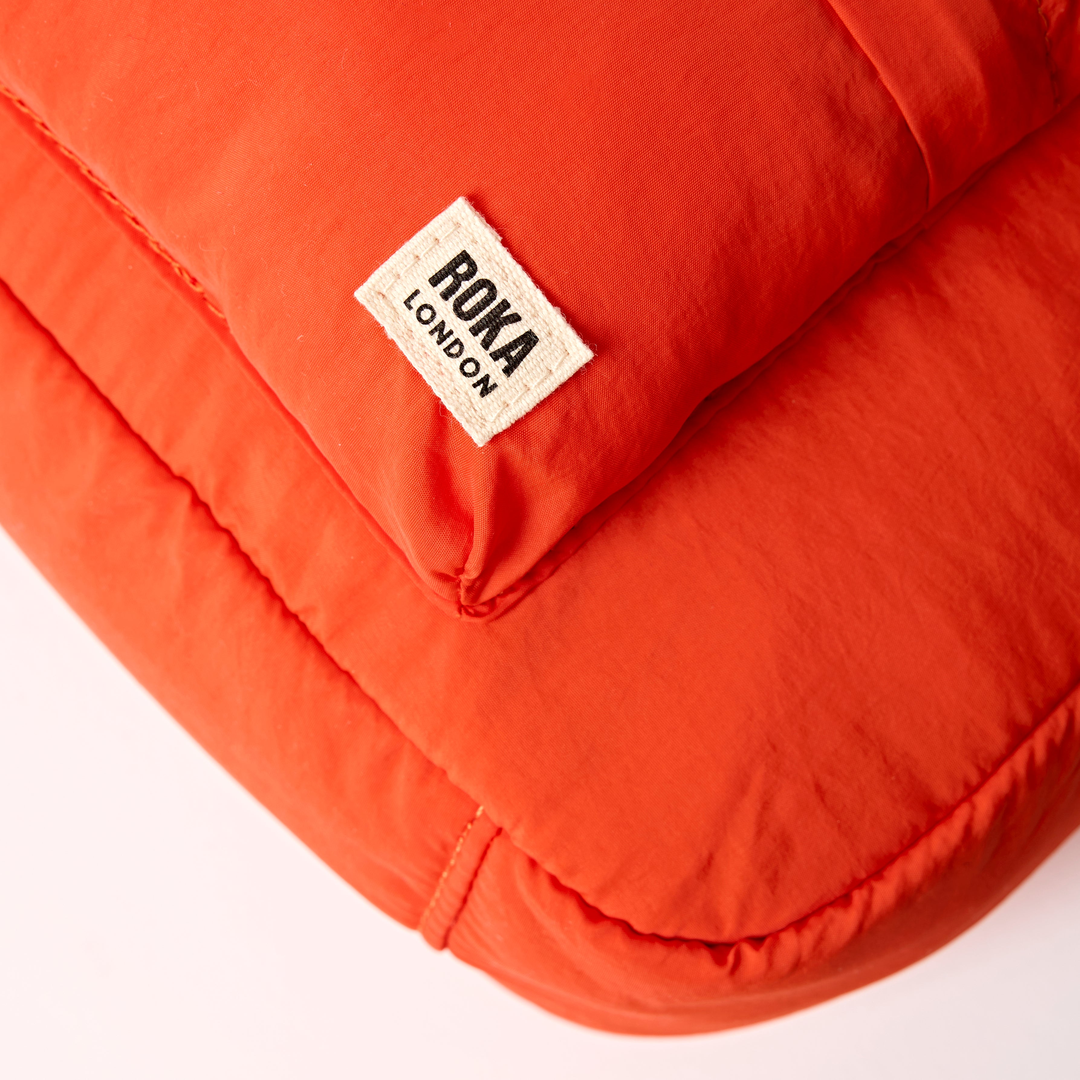 Roka London Belsize håndveske Tangerine Small 7 liter