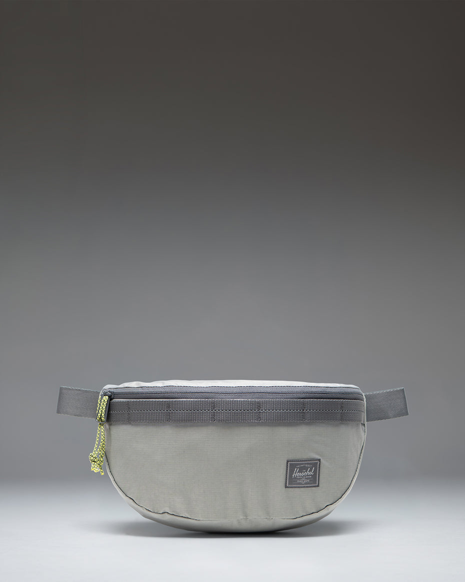 Herschel Kaine rumpetaske Black/Black refleks
