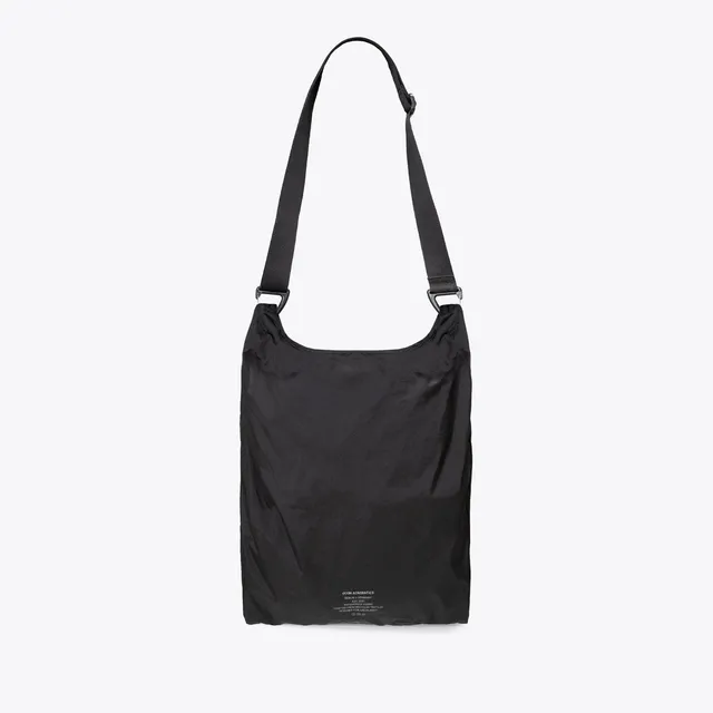 Ucon Acrobatics Lennart totebag svart ultralett ripstop