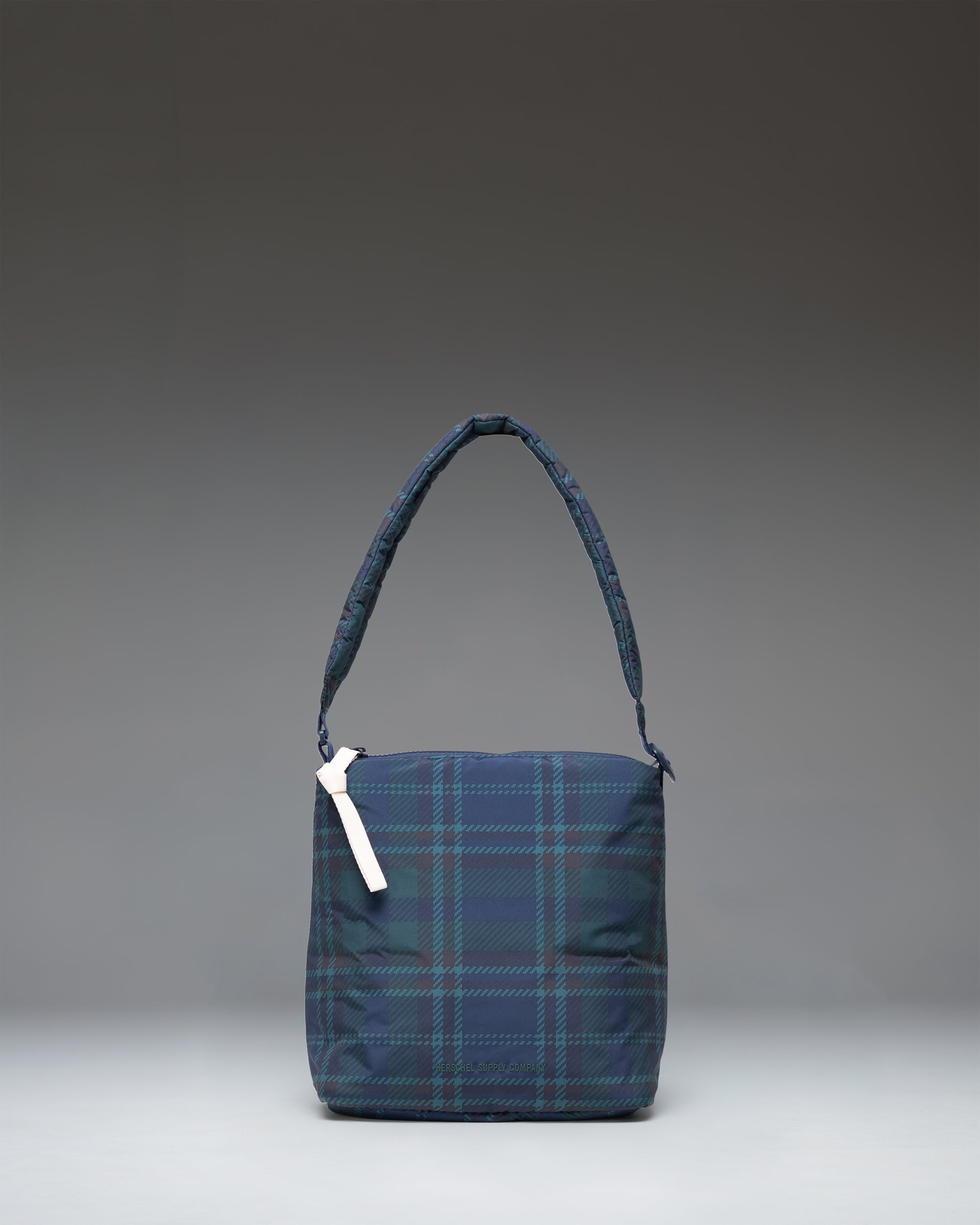 Herschel Cloudform Small tote svart polstret