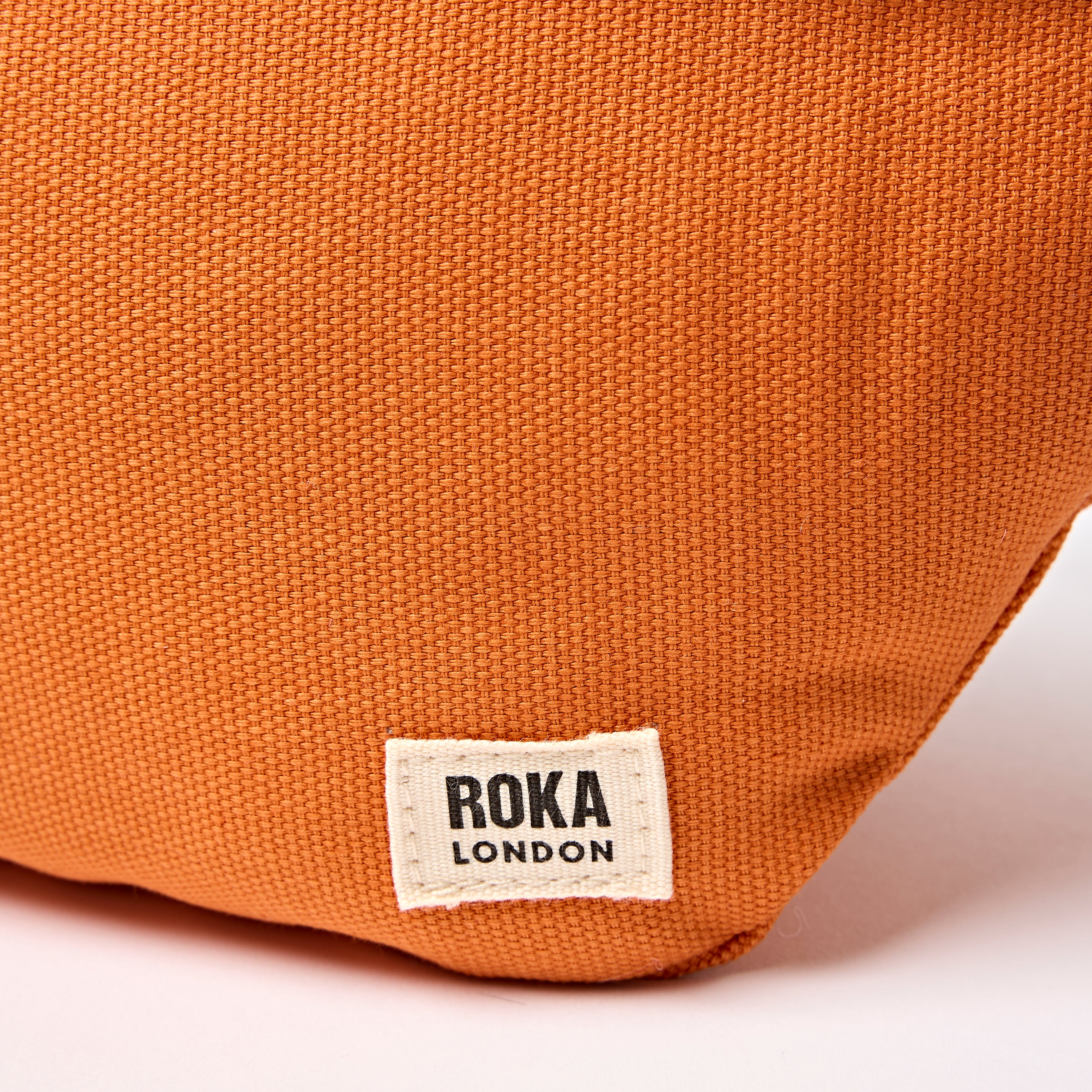 Roka London Mill Hill midjeveske Small Burnt Orange canvas