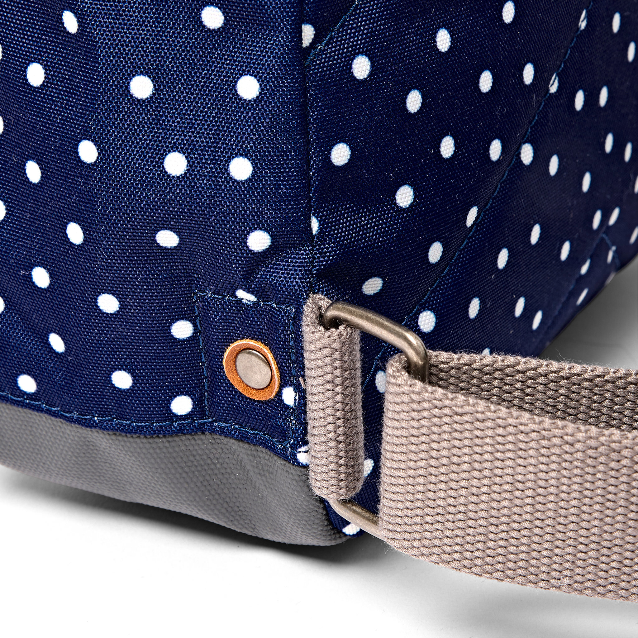 Roka Bantry Small ryggsekk 7,4 liter navy polka dot