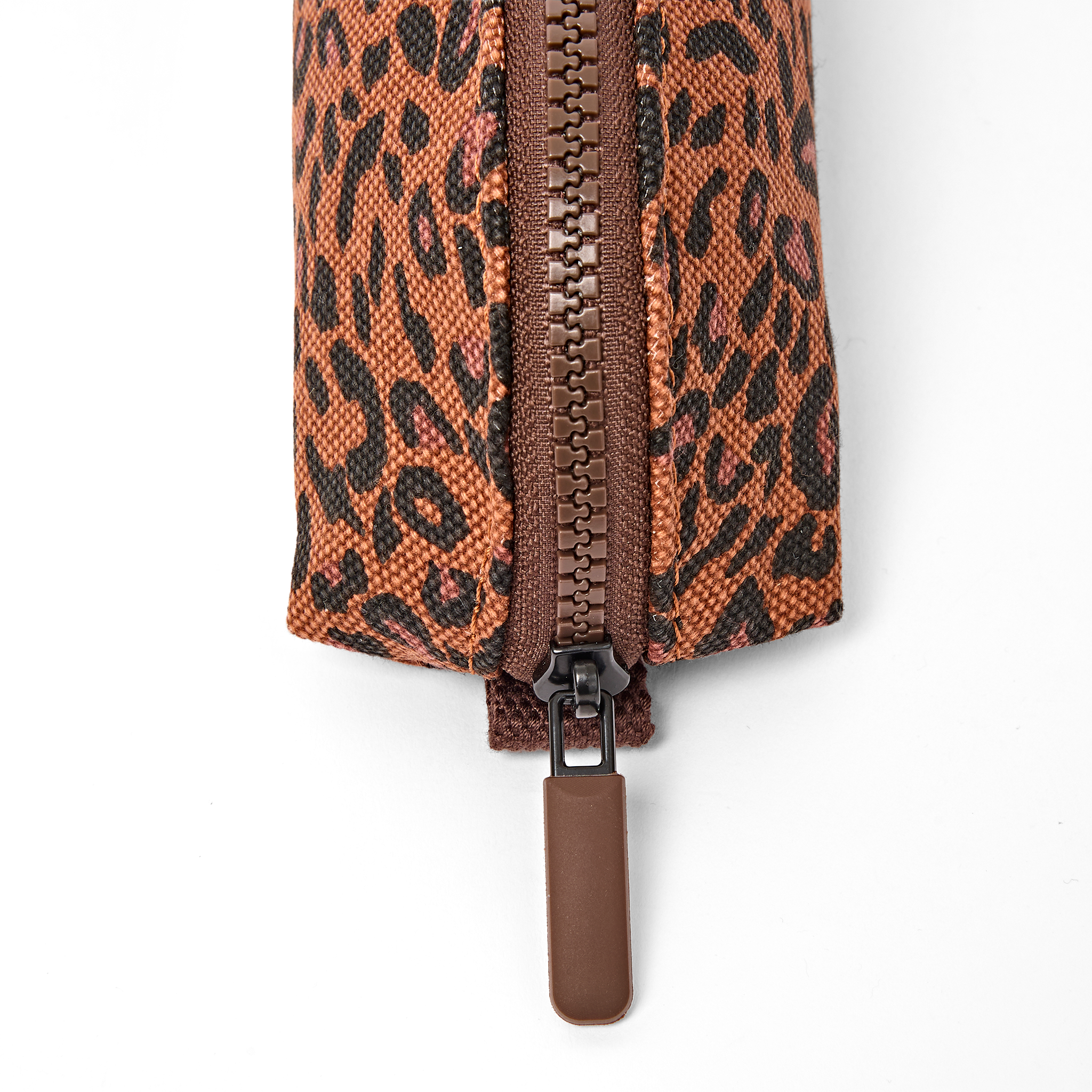 Roka London Tate mappe Small leopard mini bomull