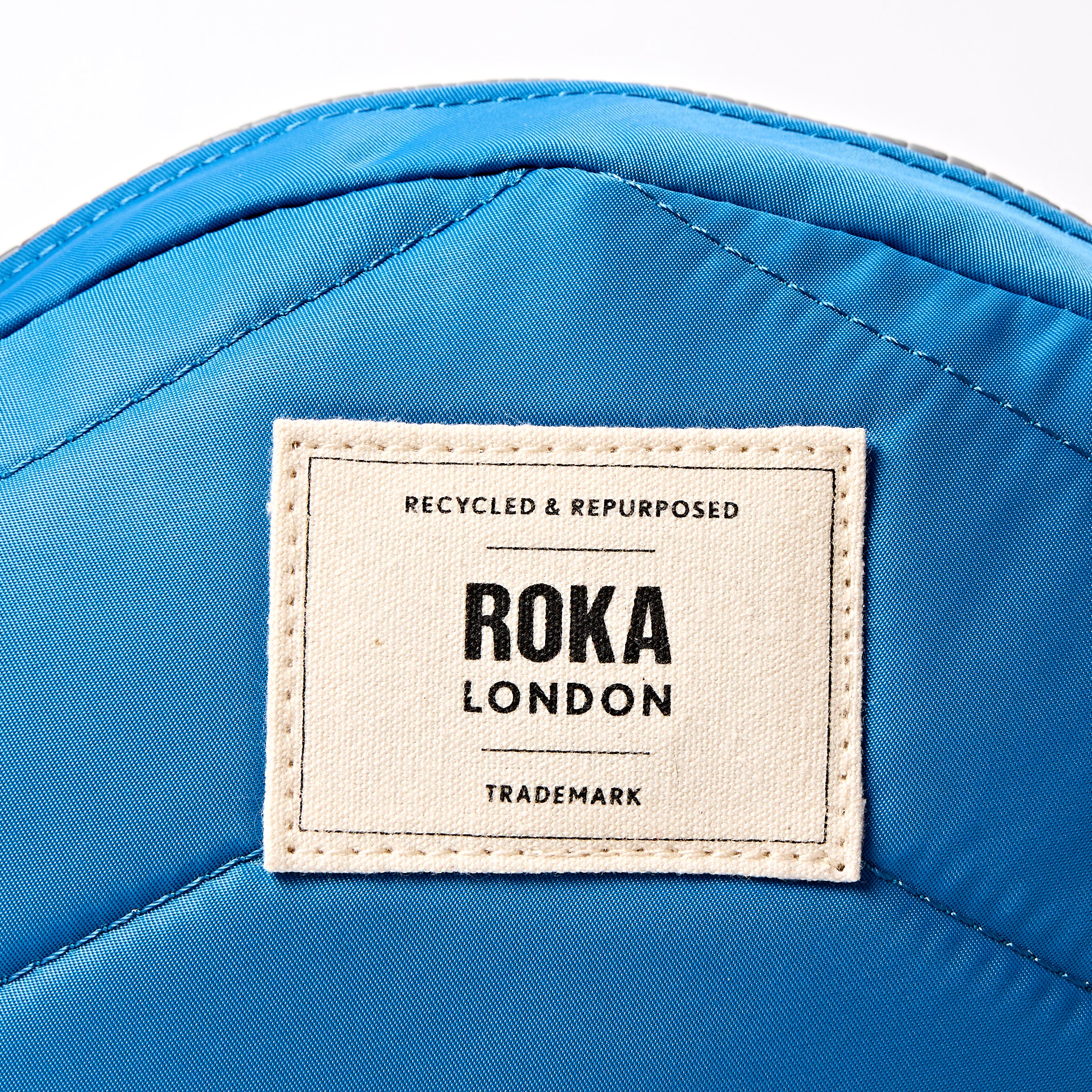 Roka London Paddington Small crossbody malibu blue 4,1 liter