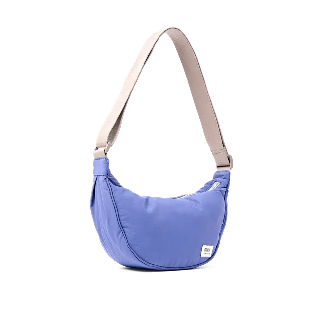 Roka London Farringdon skulderveske coastal small halvmåne 4,2 l