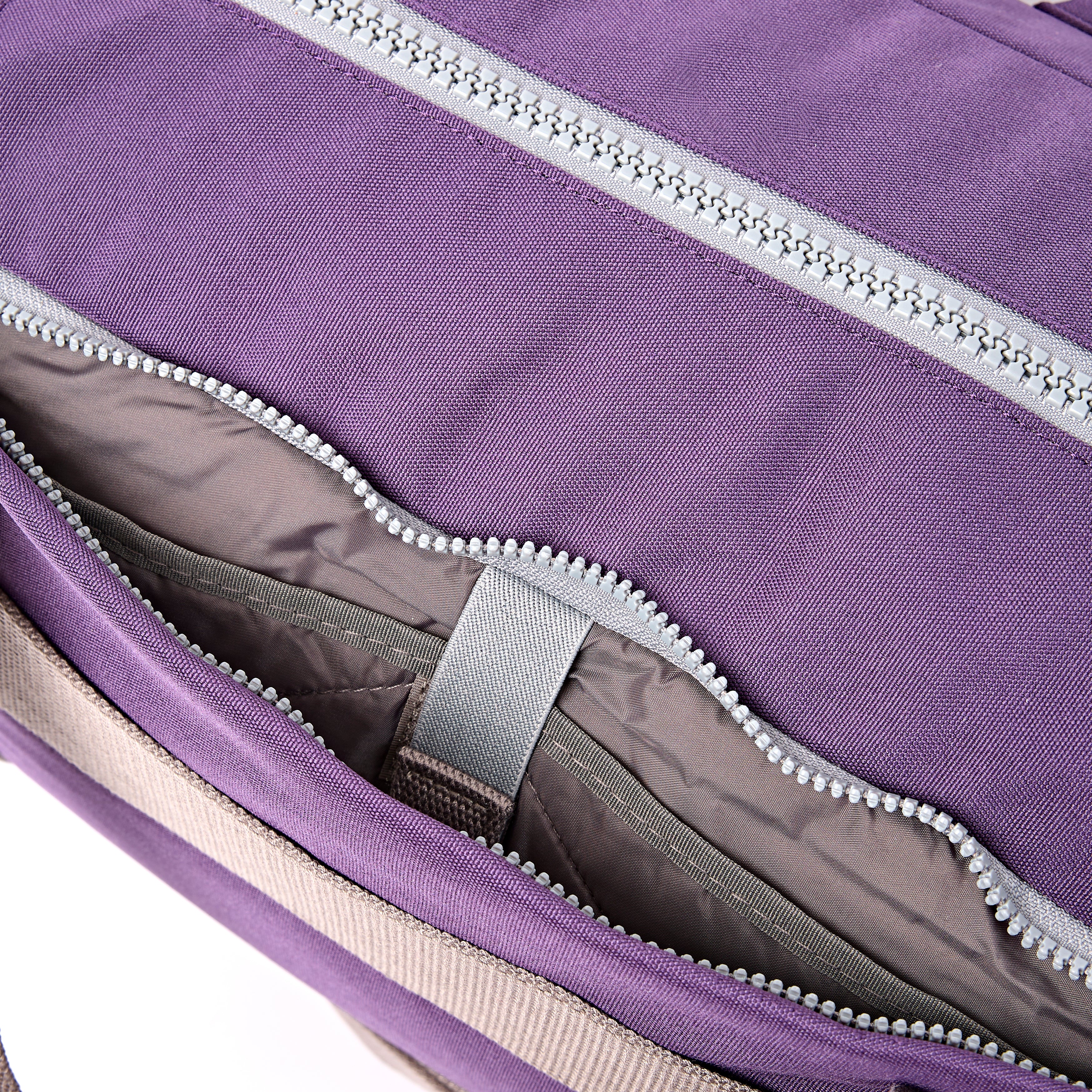 Roka London Gatwick Grape duffelbag Medium laptop 17"