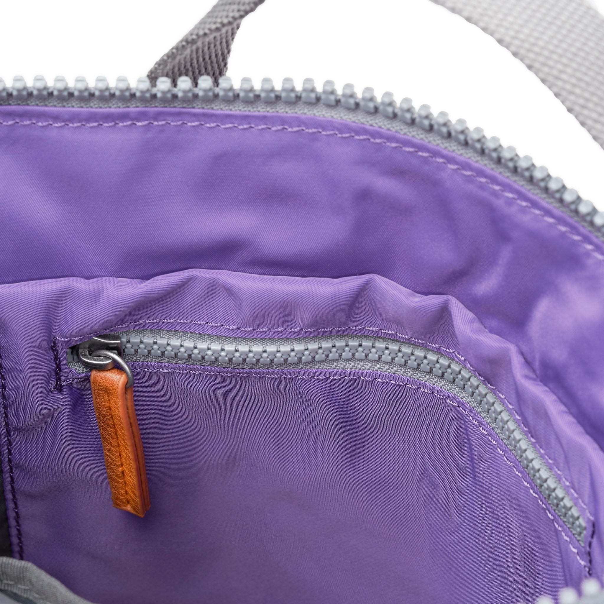 Roka London Bantry Small ryggsekk Fresh Purple 7,4 liter