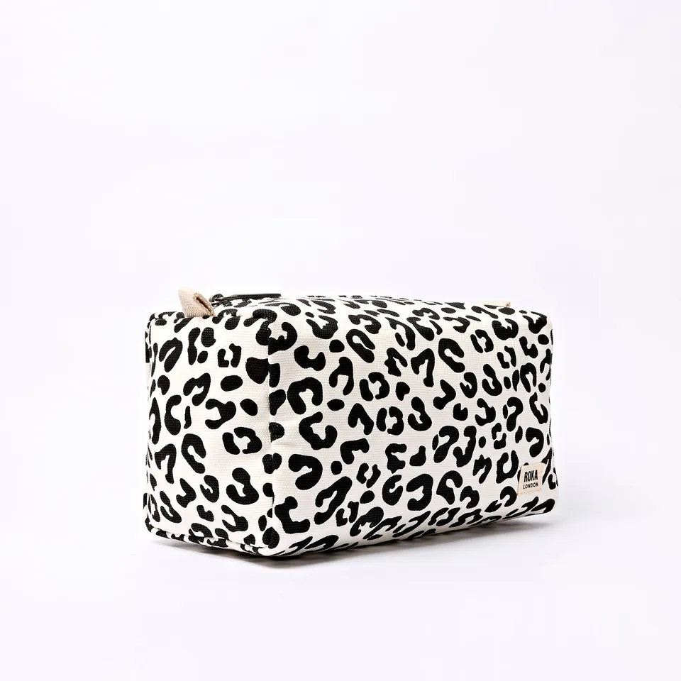 Roka London Maygrove toalettmappe Summer Leopard 4,8 liter