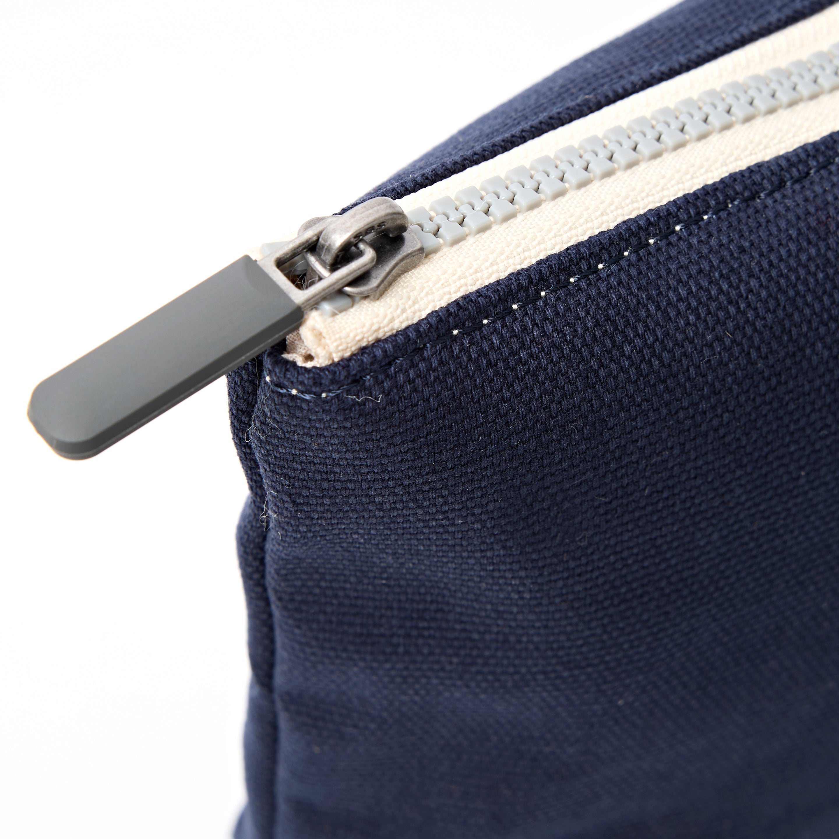 Roka London Maida Vale pouch Midnight Small vannavvisende