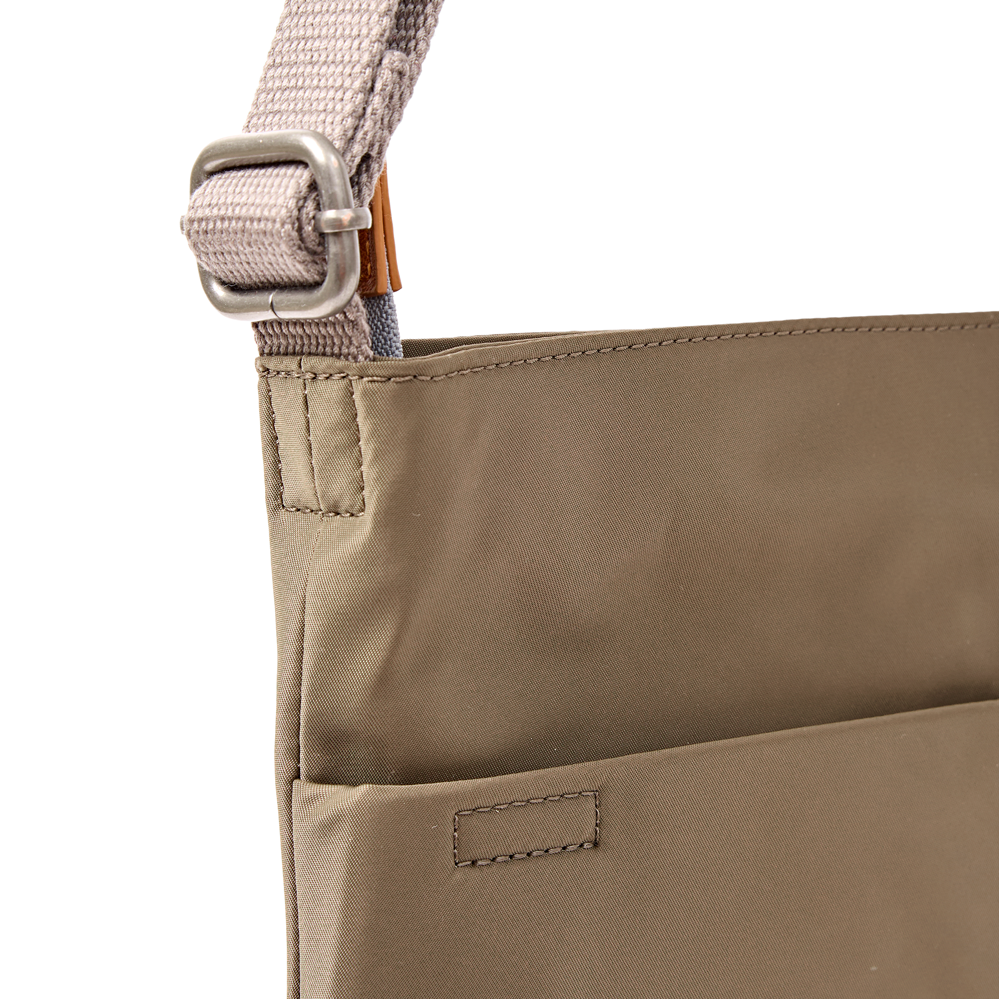 Roka London Kennington skulderveske Army 2,7 liter nylon