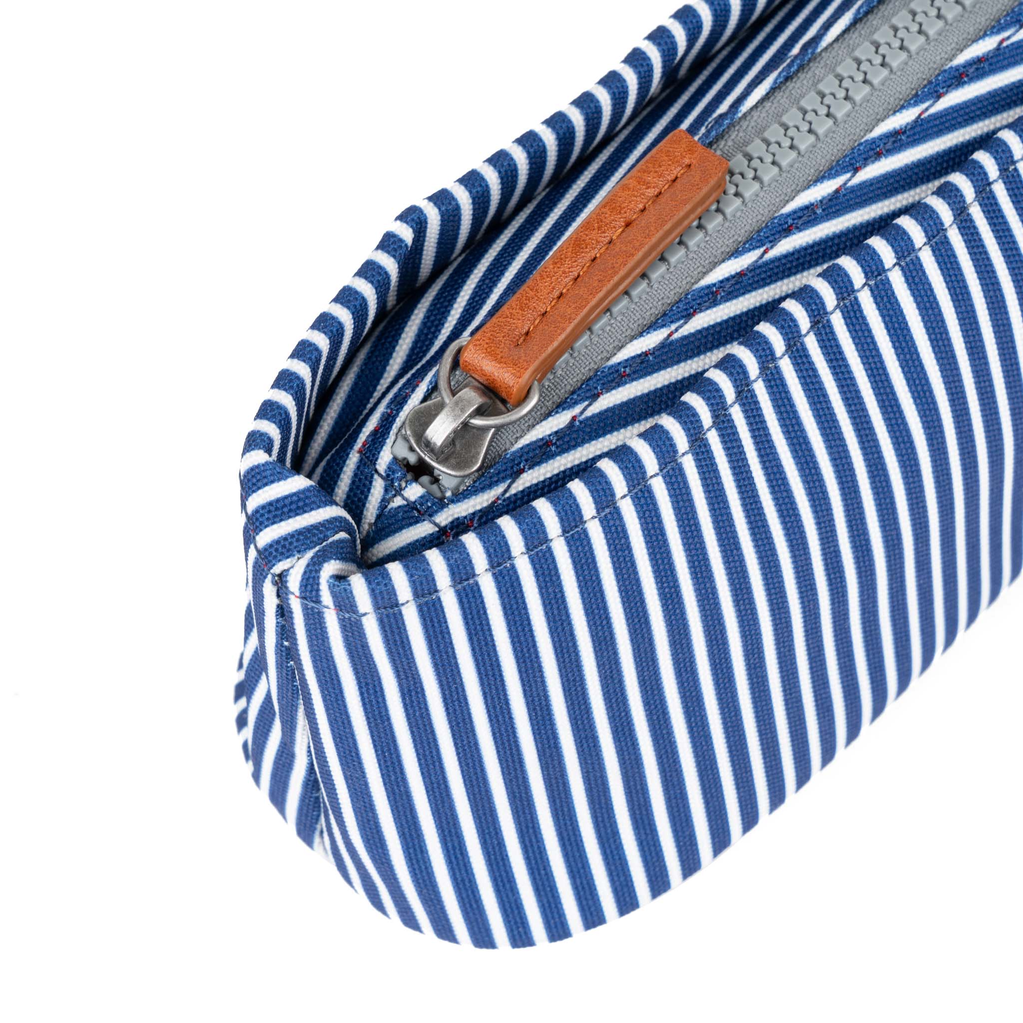 Roka London Pimlico Small pouch 1,3 liter hickory