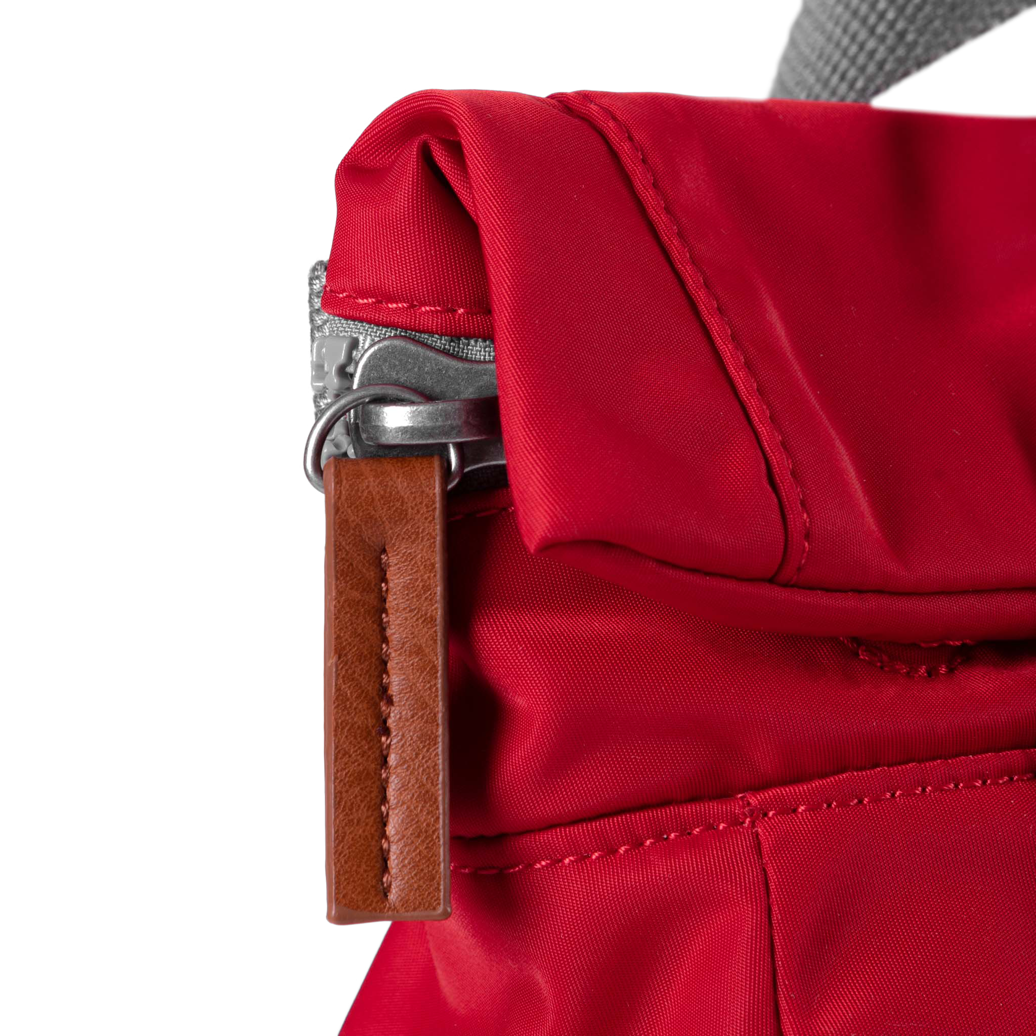 Roka London Canfield ryggsekk cranberry rolltop vanntett