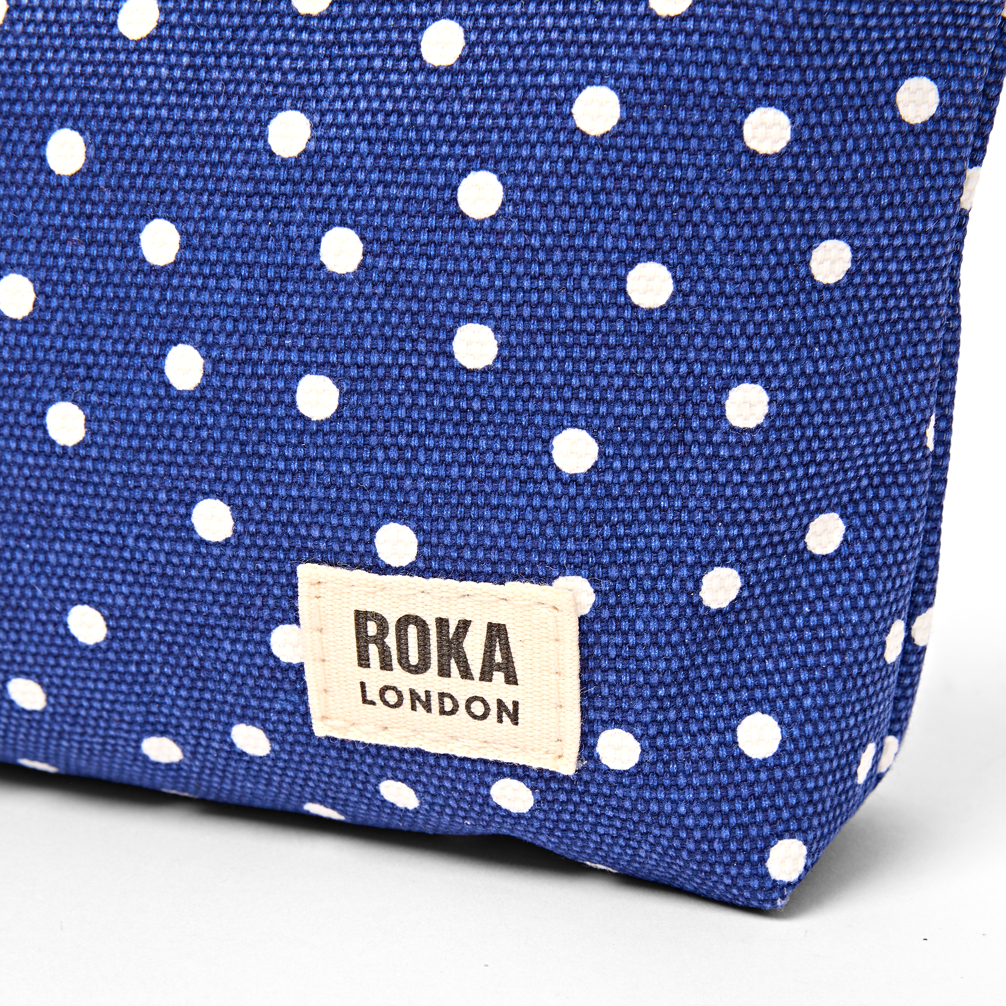 Roka London Maida Vale mappe Navy Polka 1,2 liter bomull