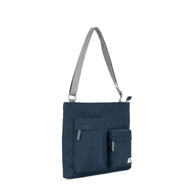 Roka London Moorgate messenger veske medium midnight vanntett