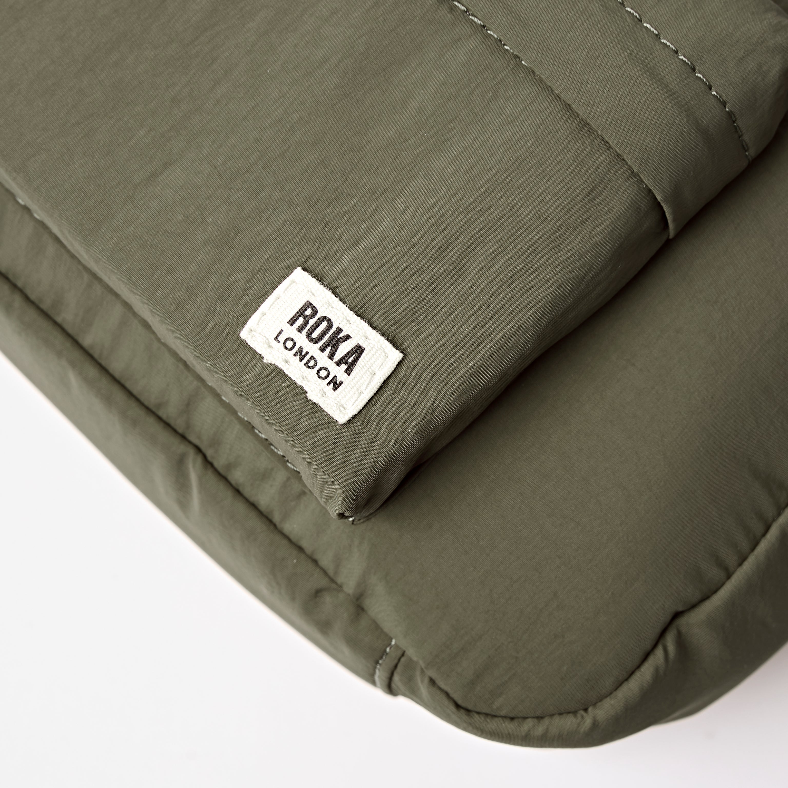 Roka London Belsize håndveske moss liten 7L